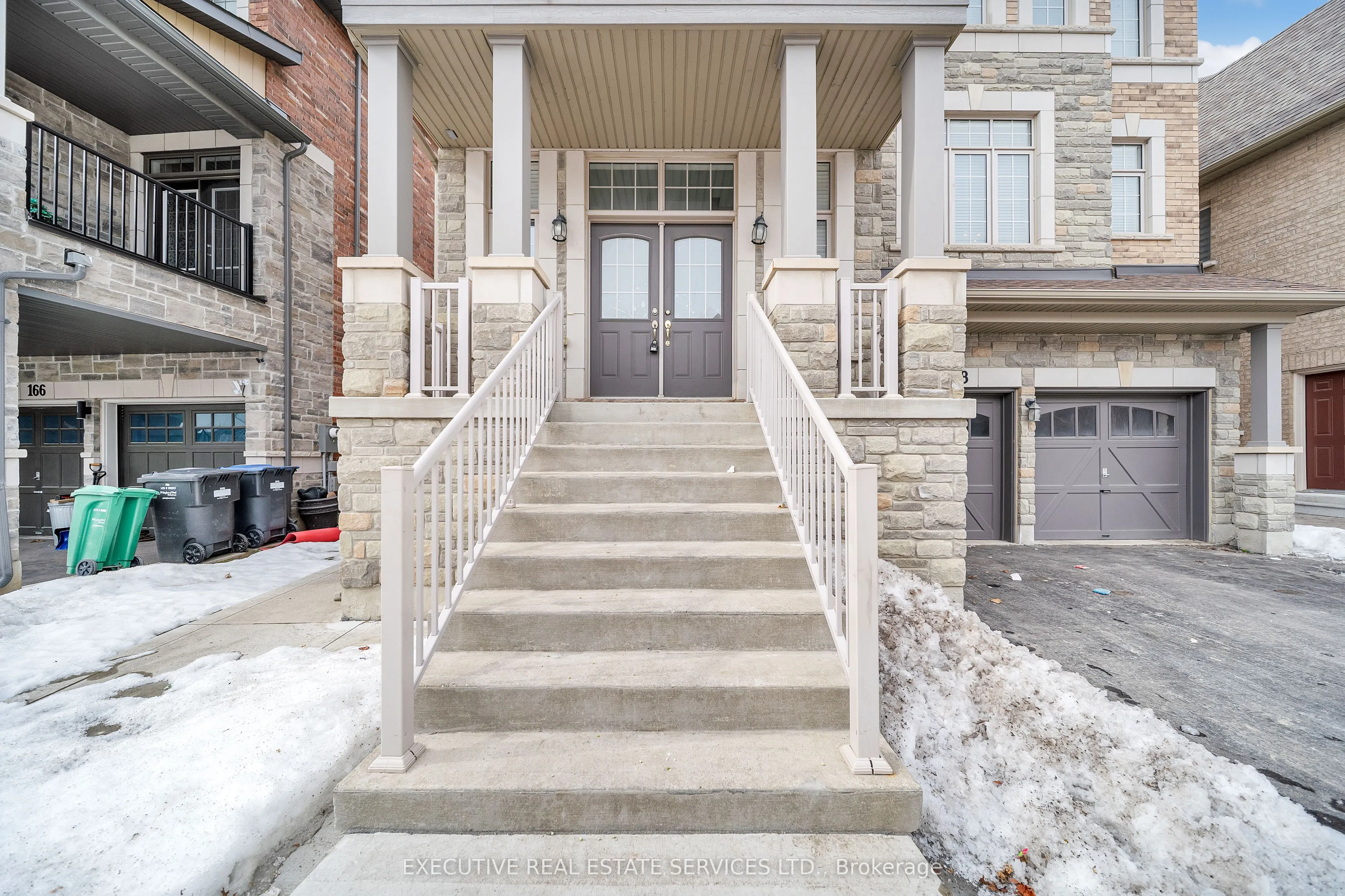 168 Thornbush Boulevard