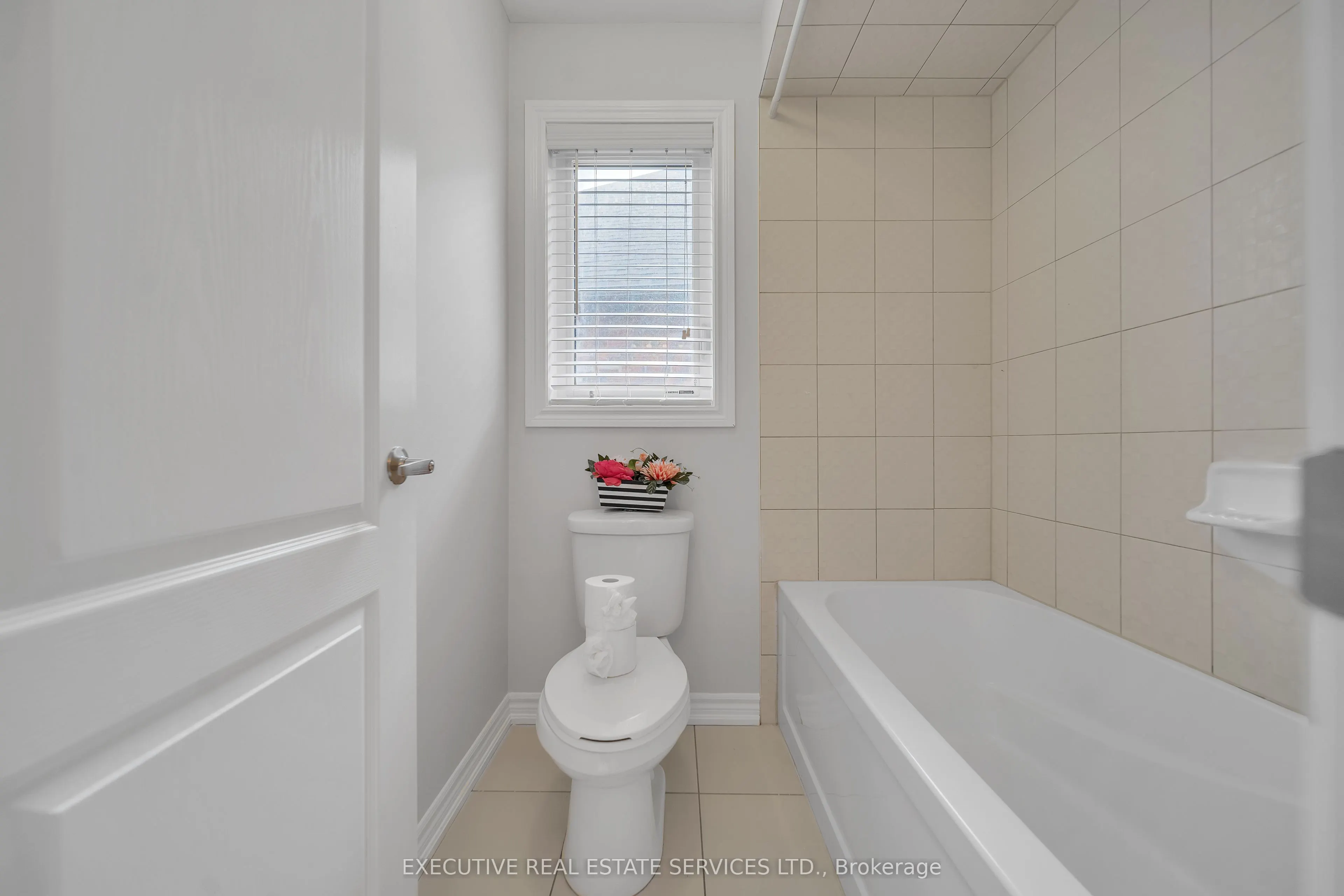 168 Thornbush Boulevard