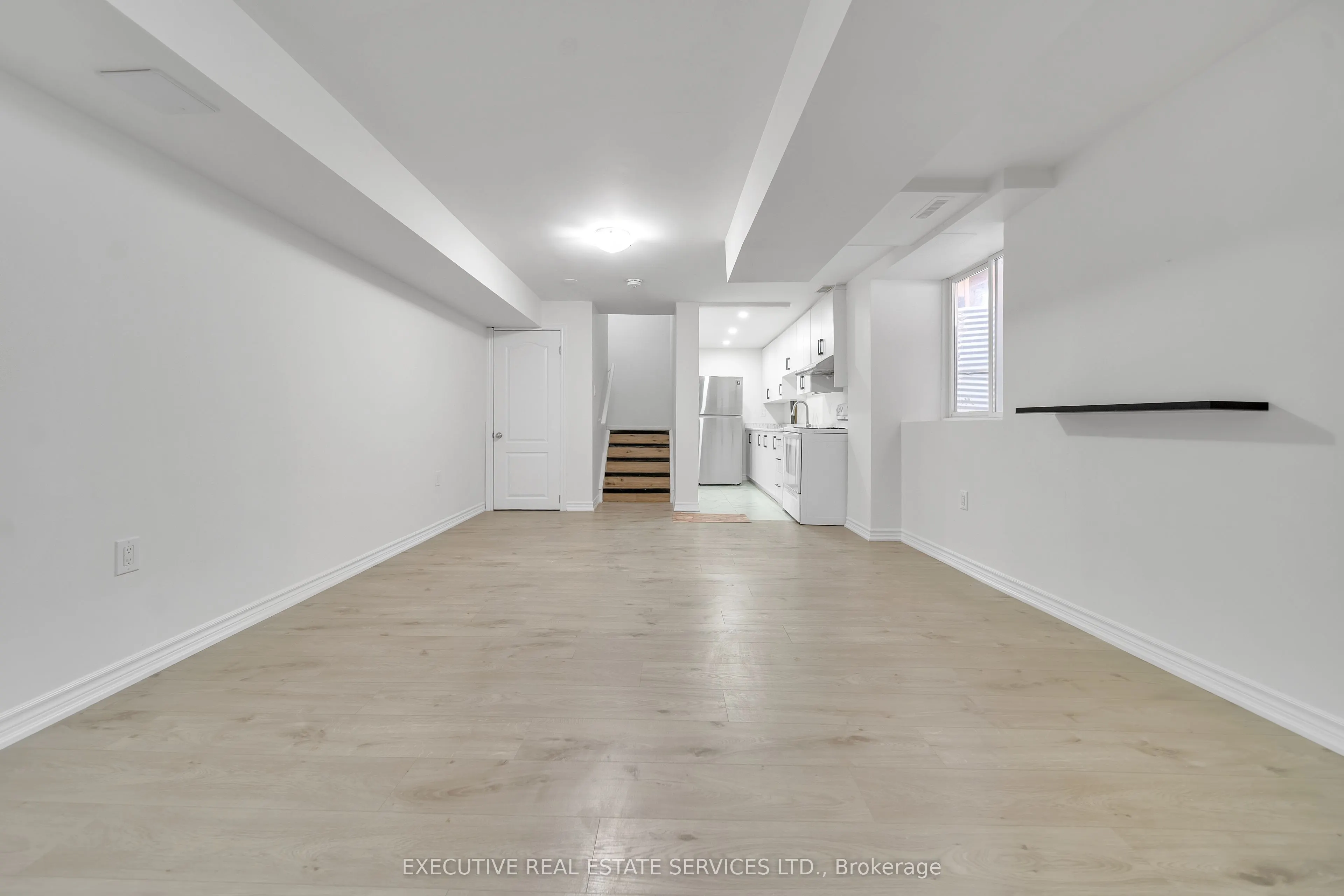 168 Thornbush Boulevard