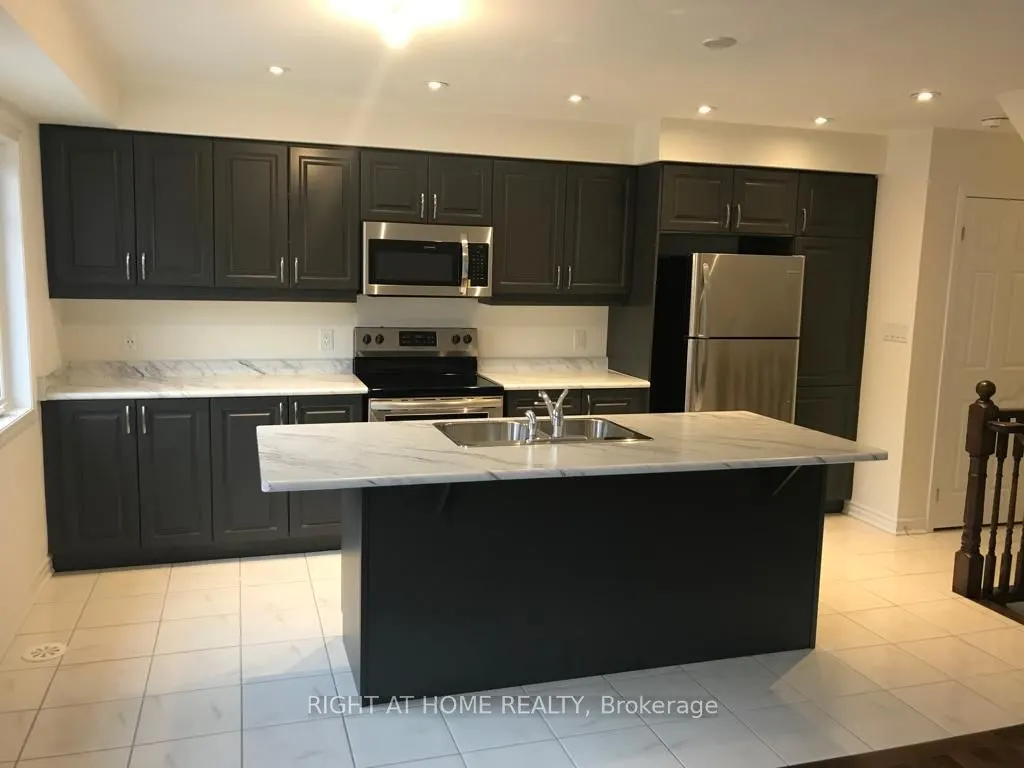 1000 Asleton Boulevard, #98