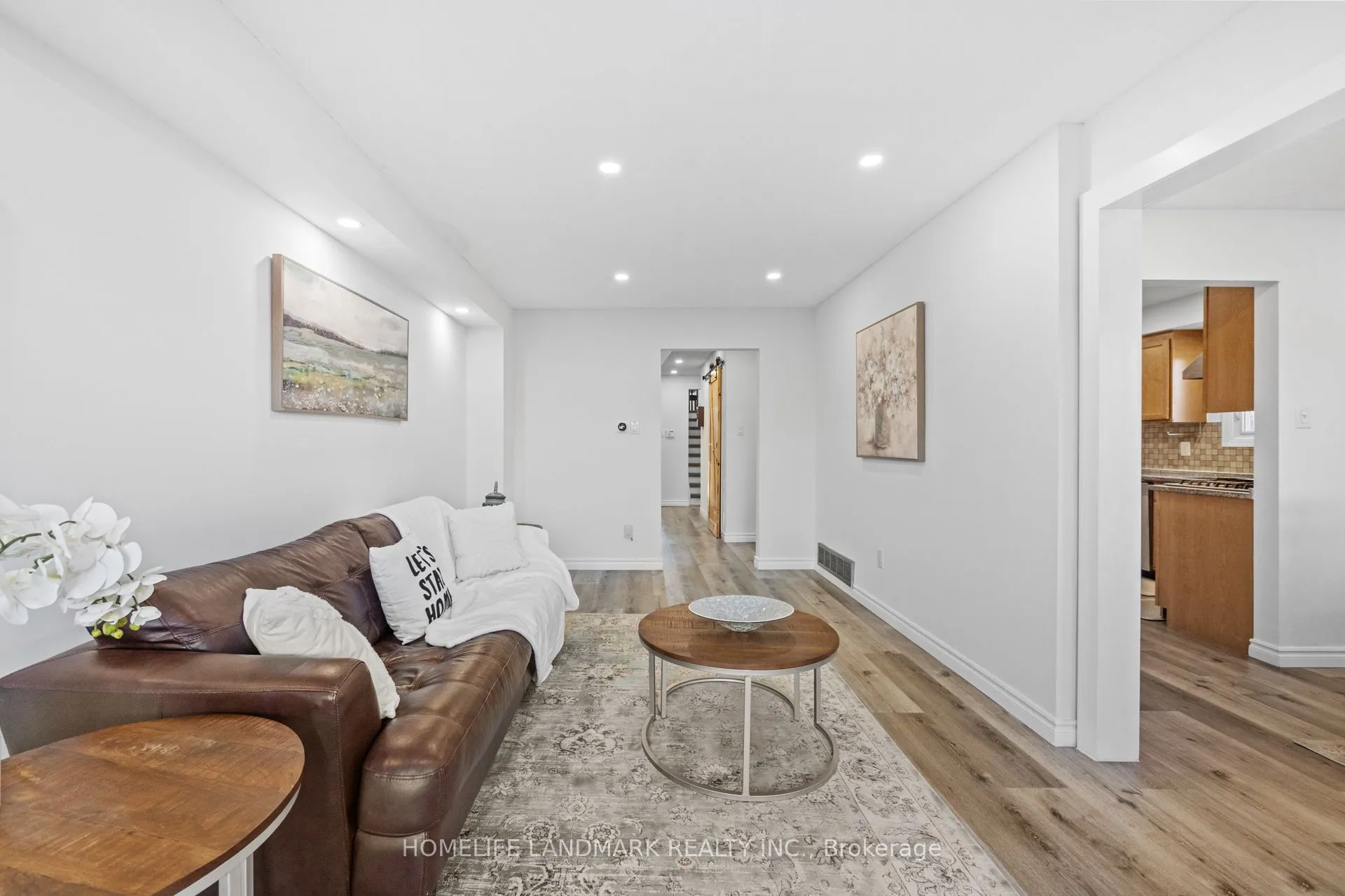 1544 Kirkrow Crescent