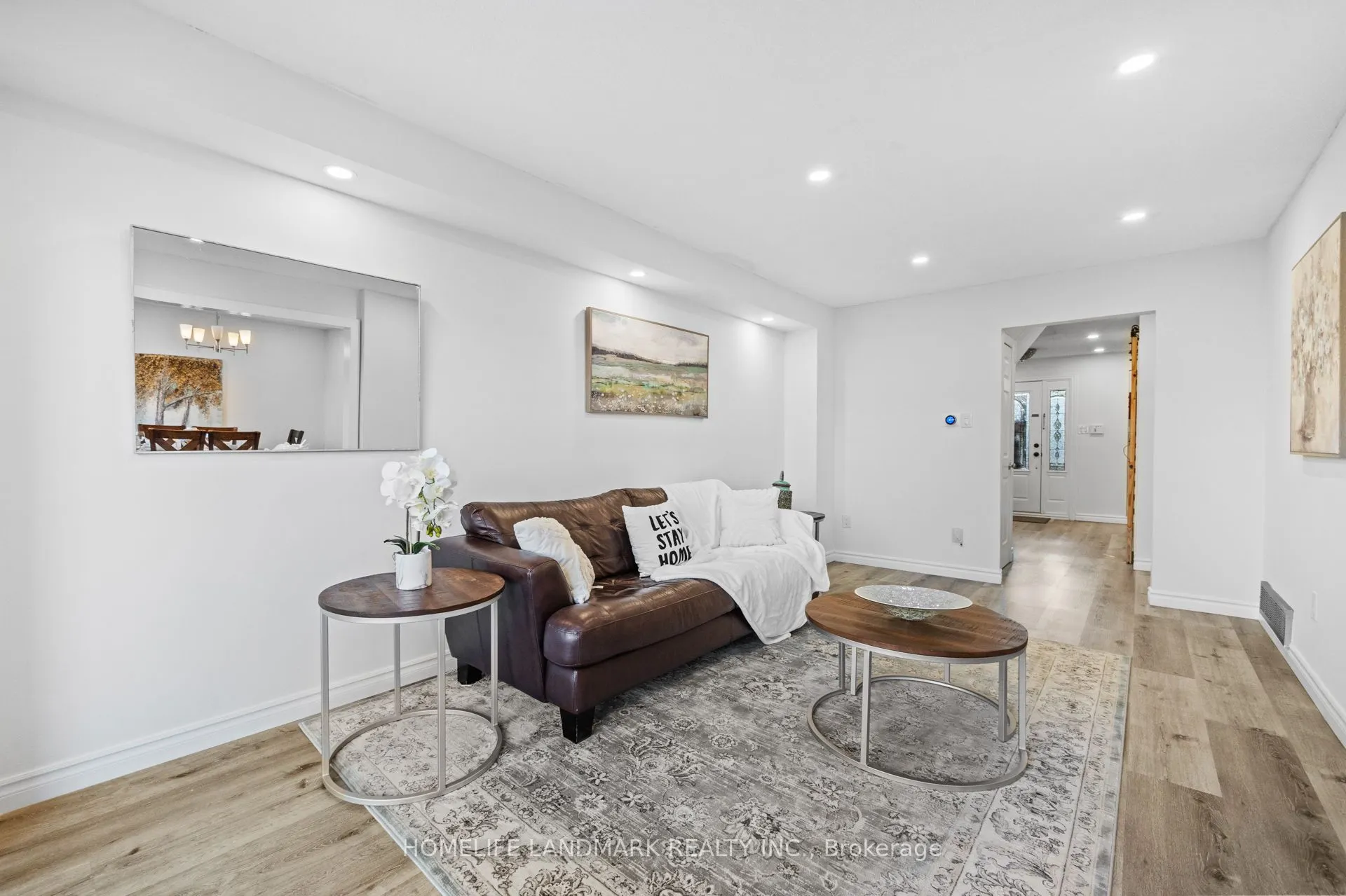 1544 Kirkrow Crescent