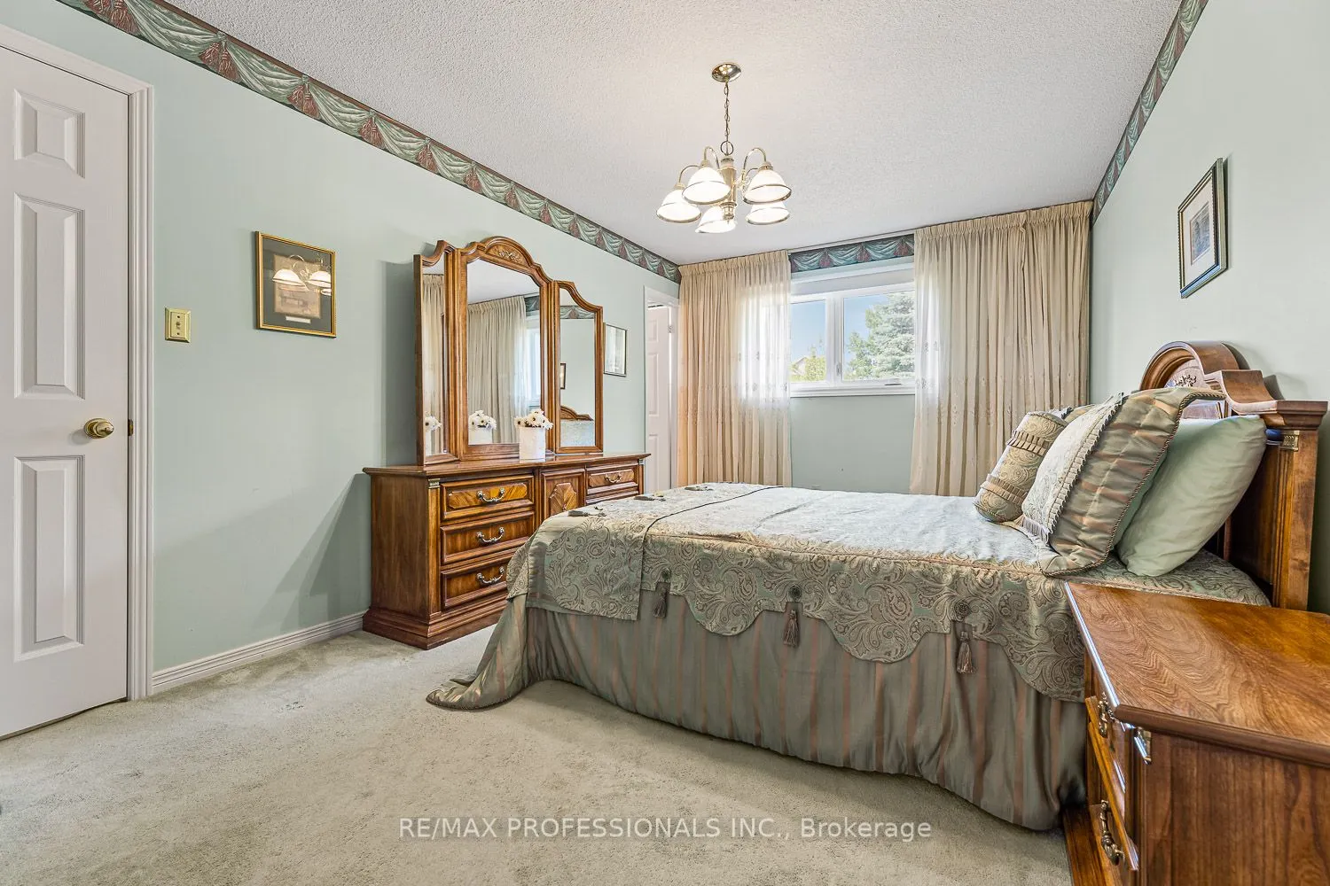 41 McCabe Crescent