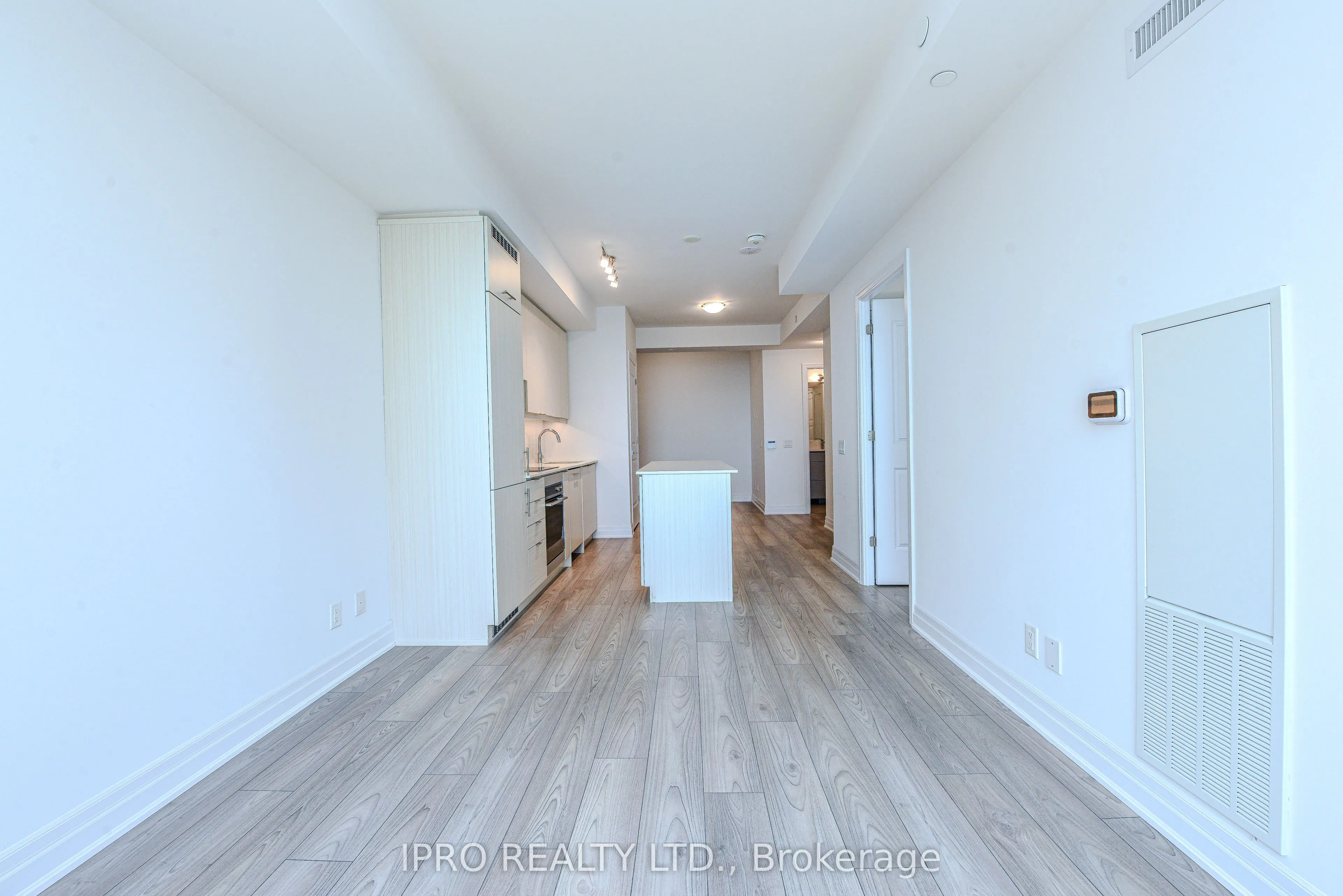 36 Elm Drive, #2505