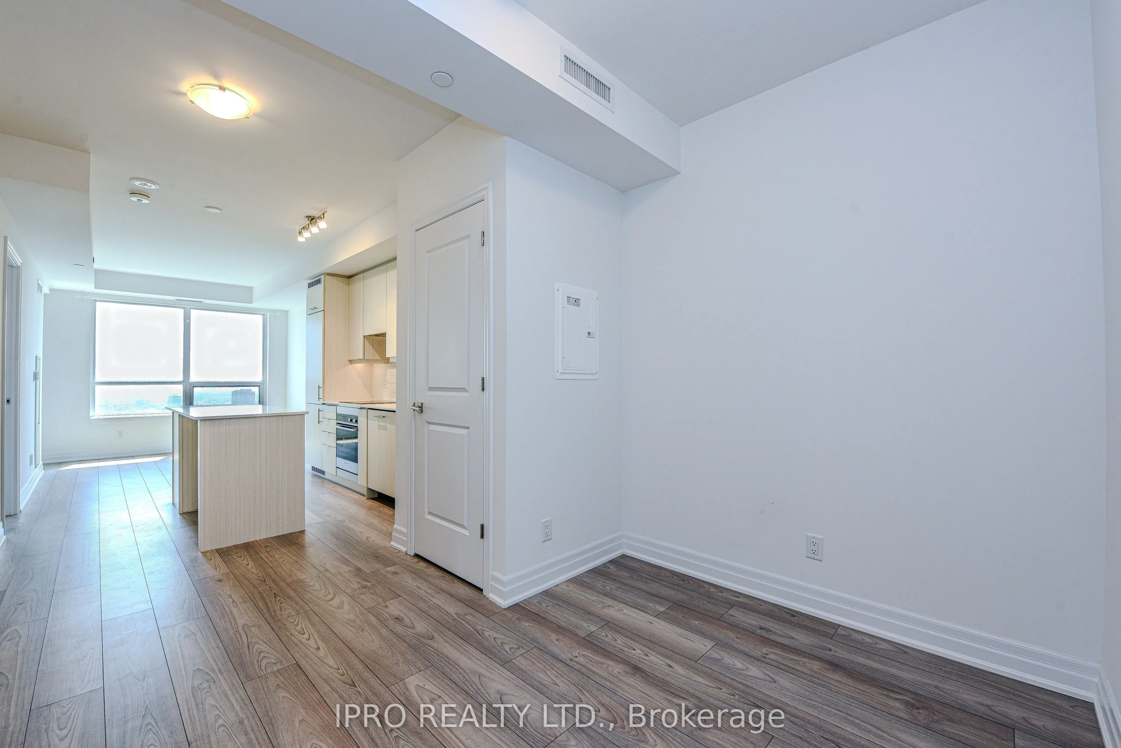 36 Elm Drive, #2505