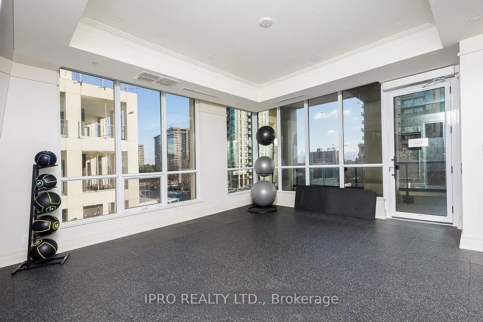 36 Elm Drive, #2505