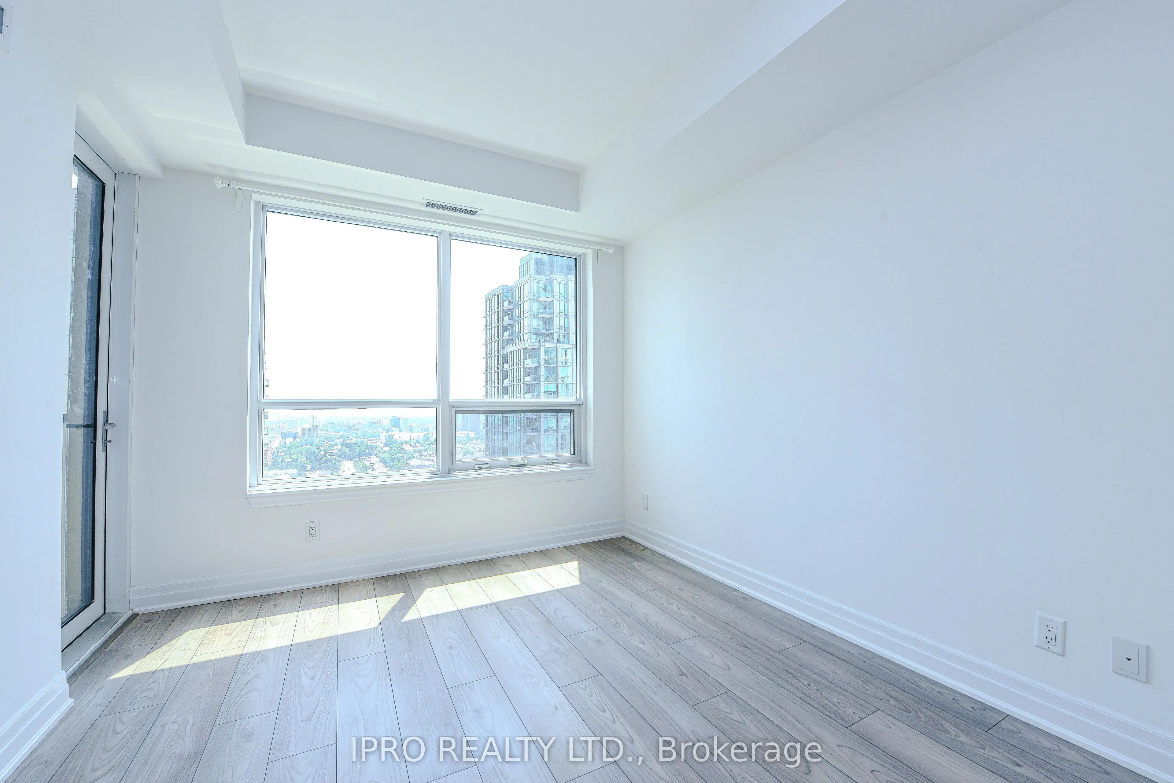 36 Elm Drive, #2505