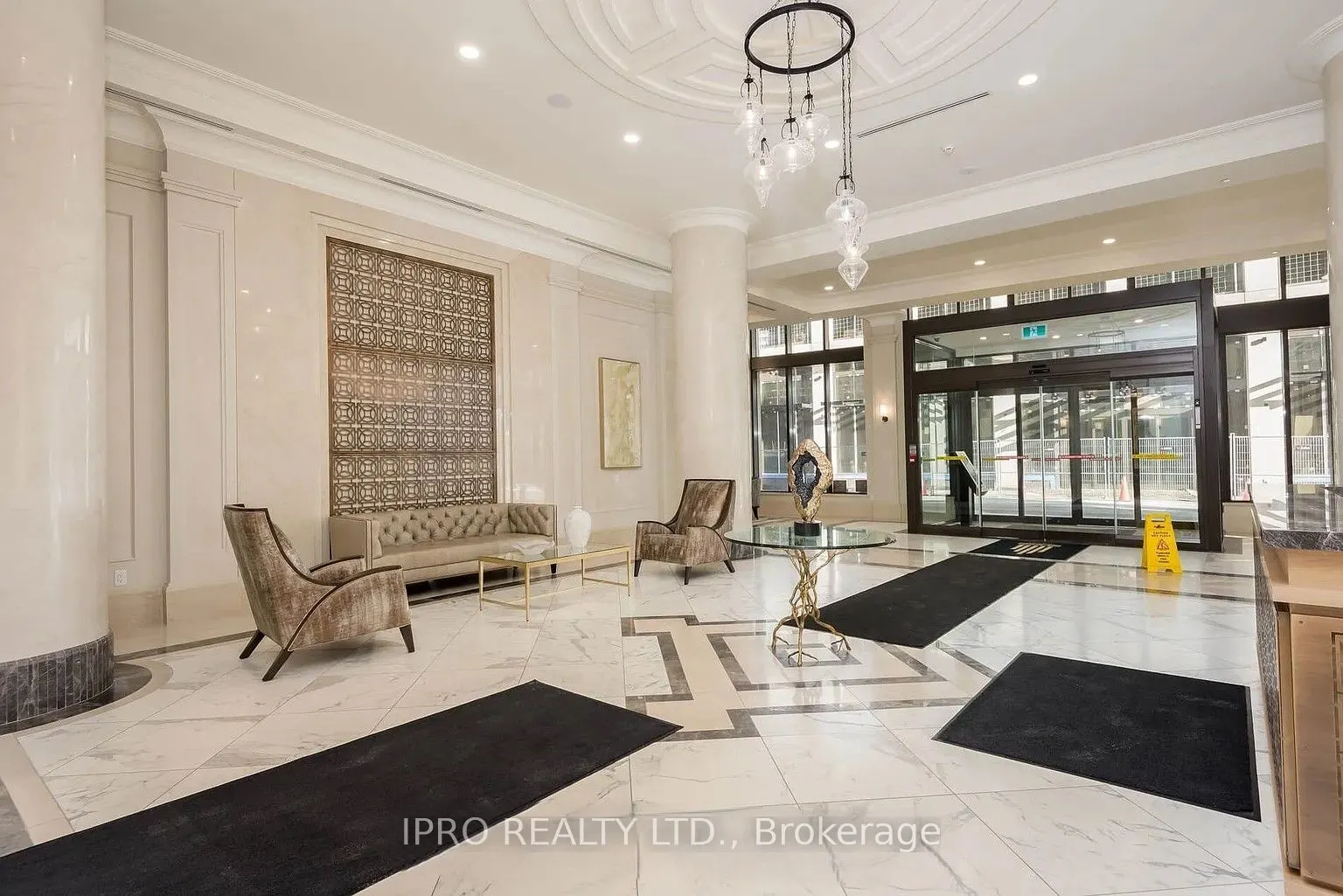 36 Elm Drive, #2505