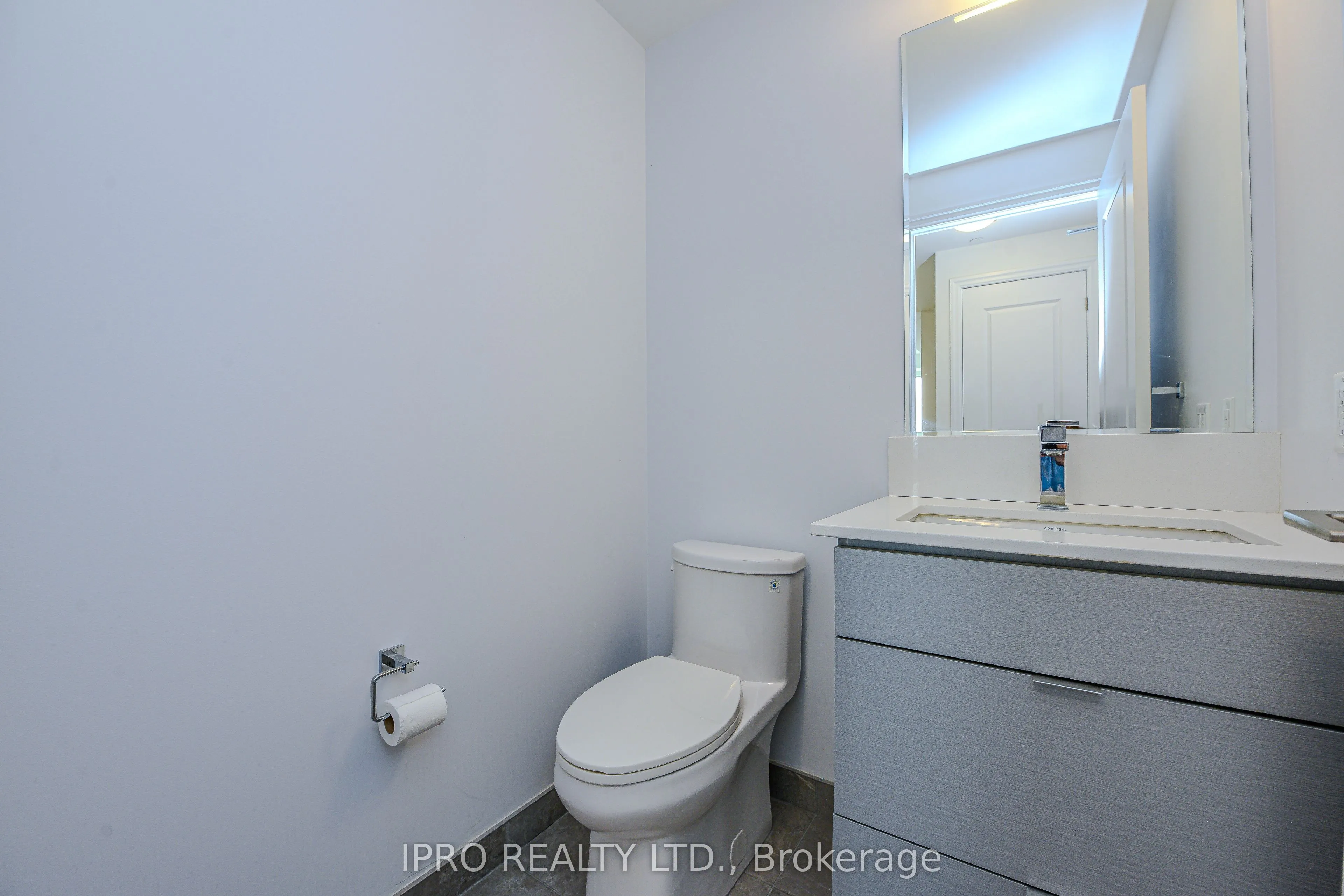 36 Elm Drive, #2505