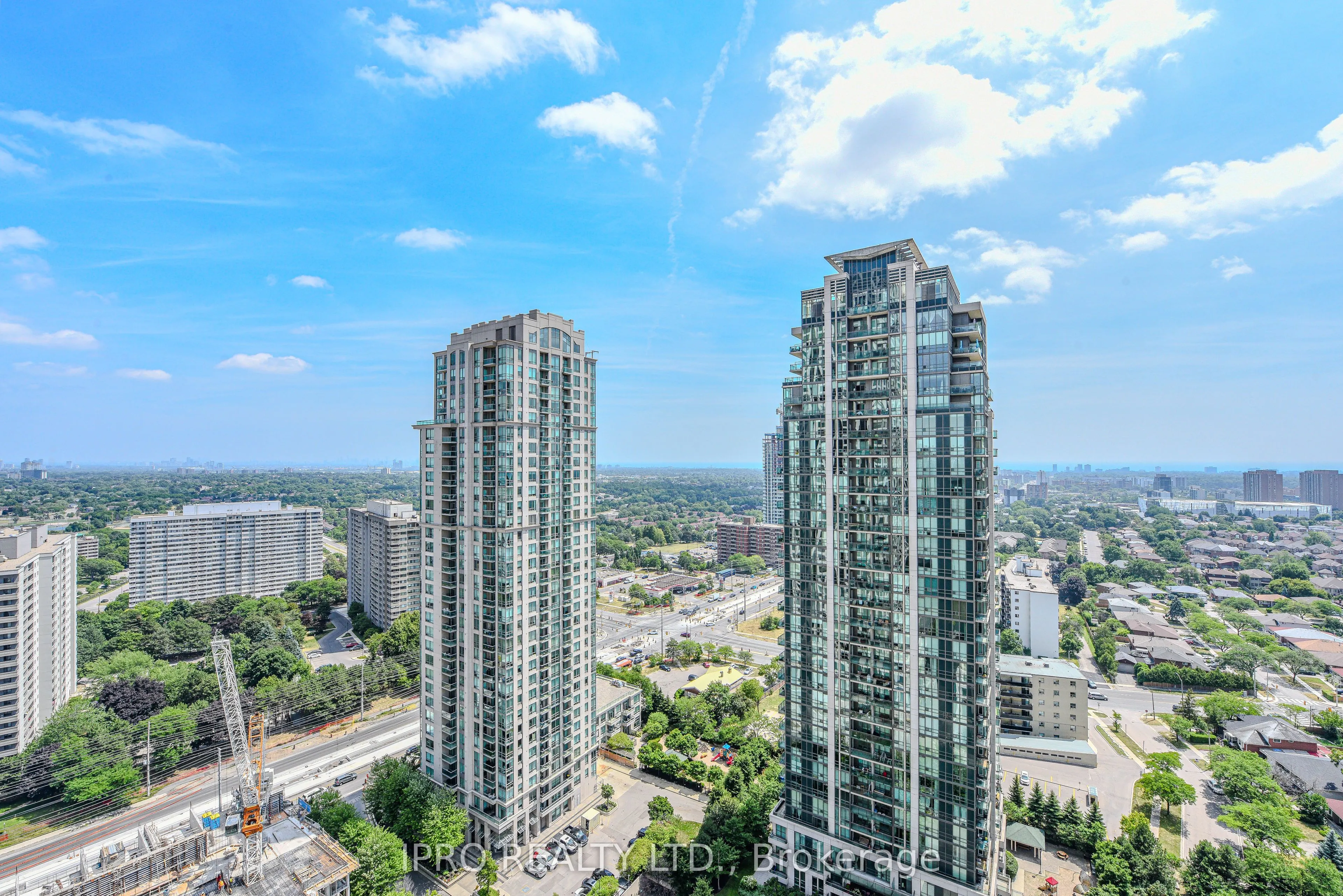 36 Elm Drive, #2505