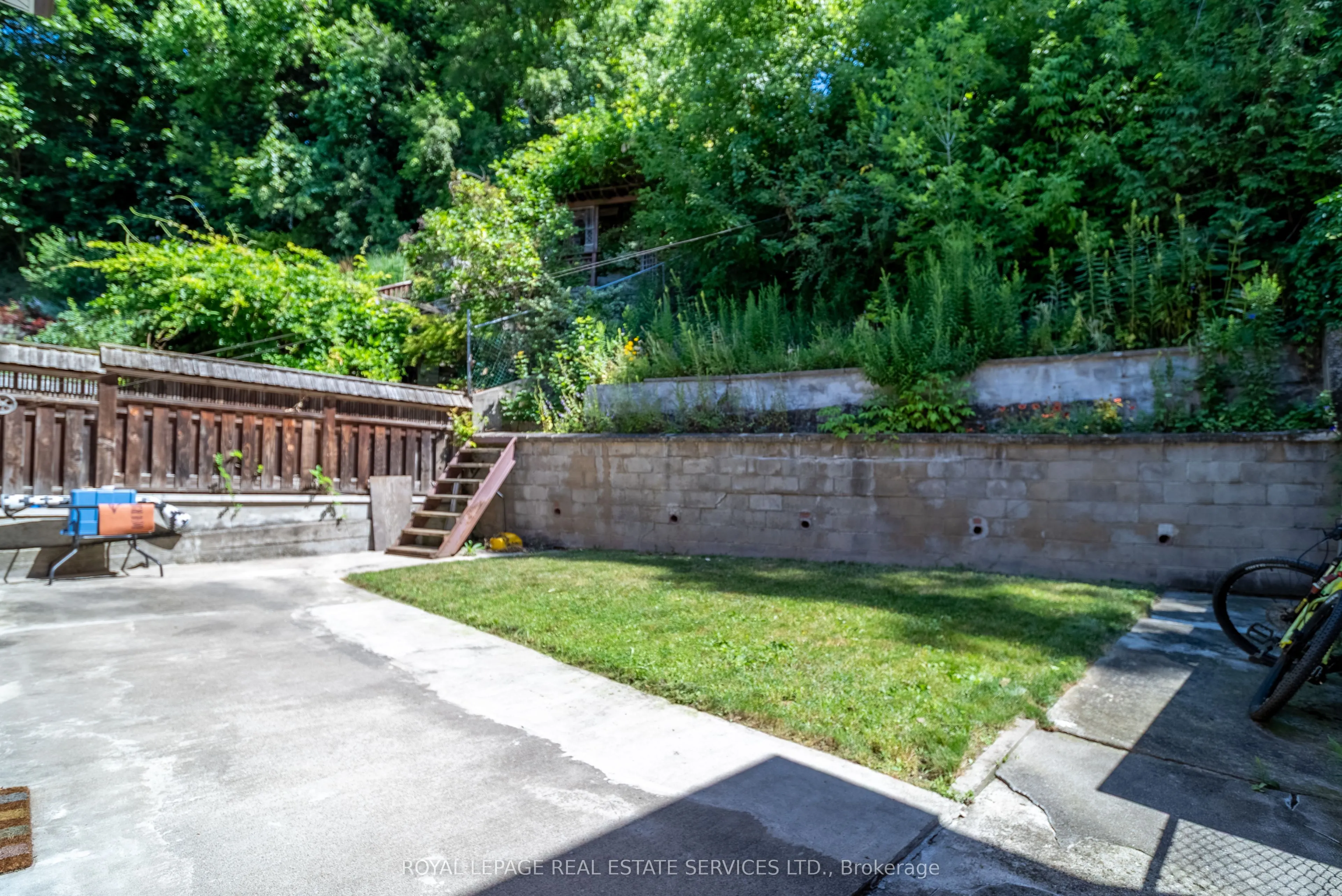 177 Gooch Avenue, #2