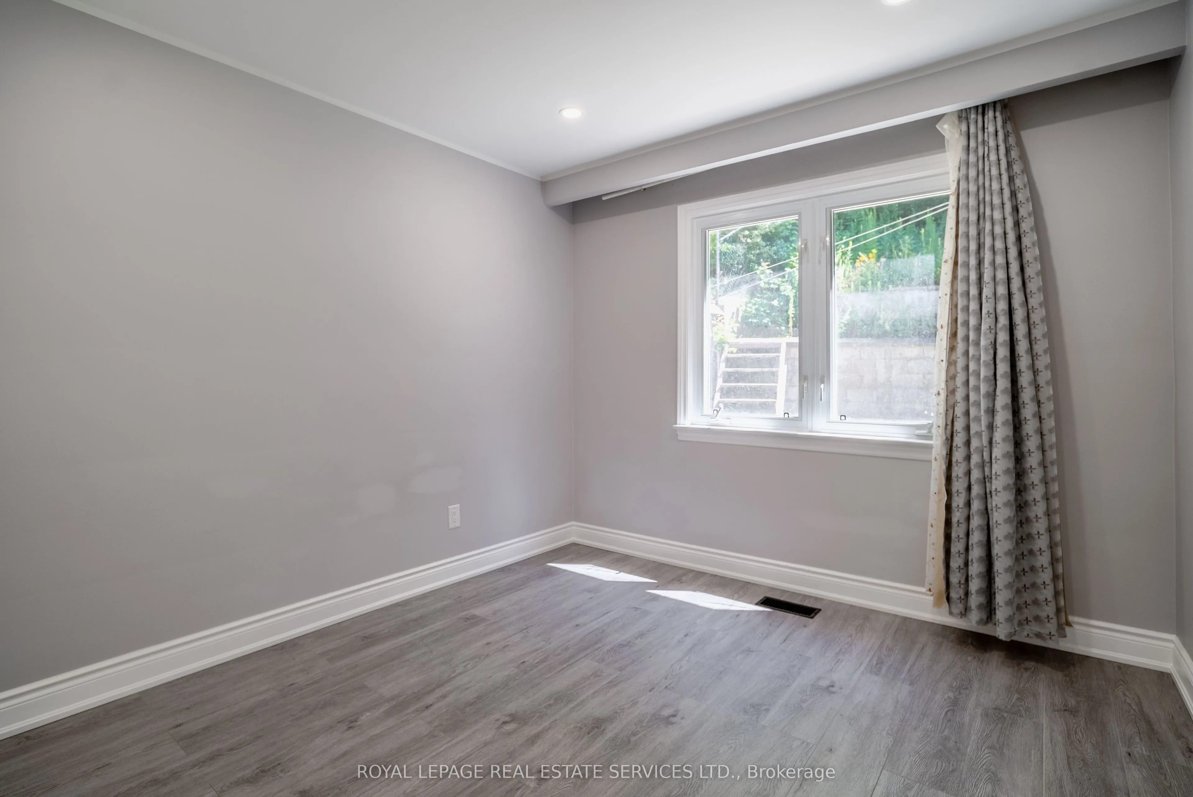 177 Gooch Avenue, #2