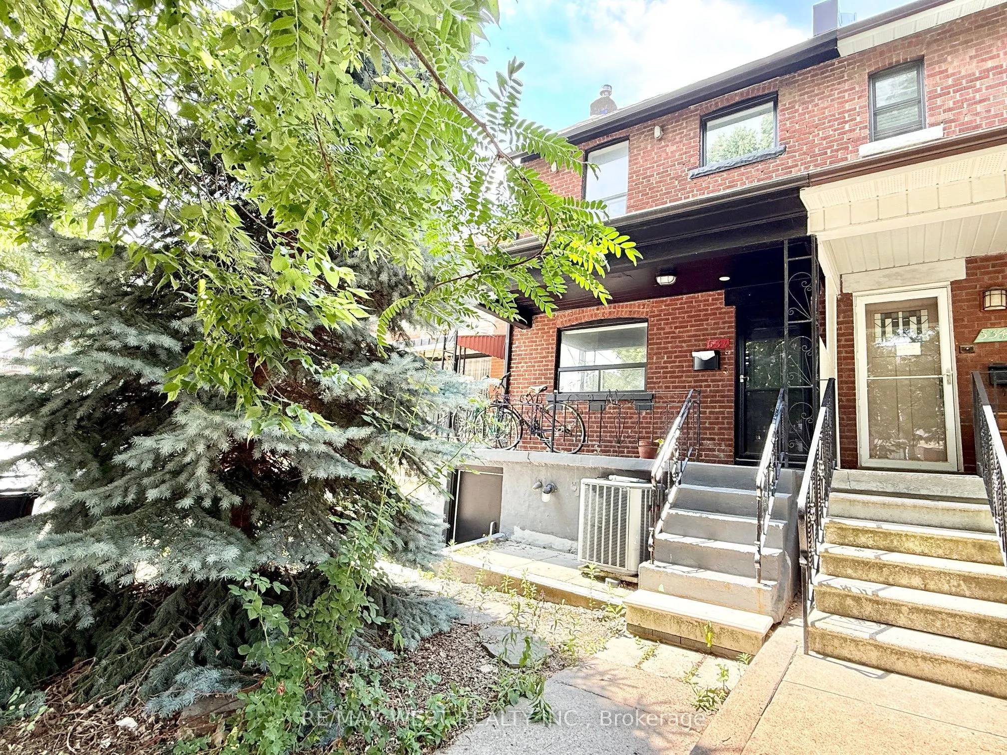 534 Gladstone Avenue, #Main