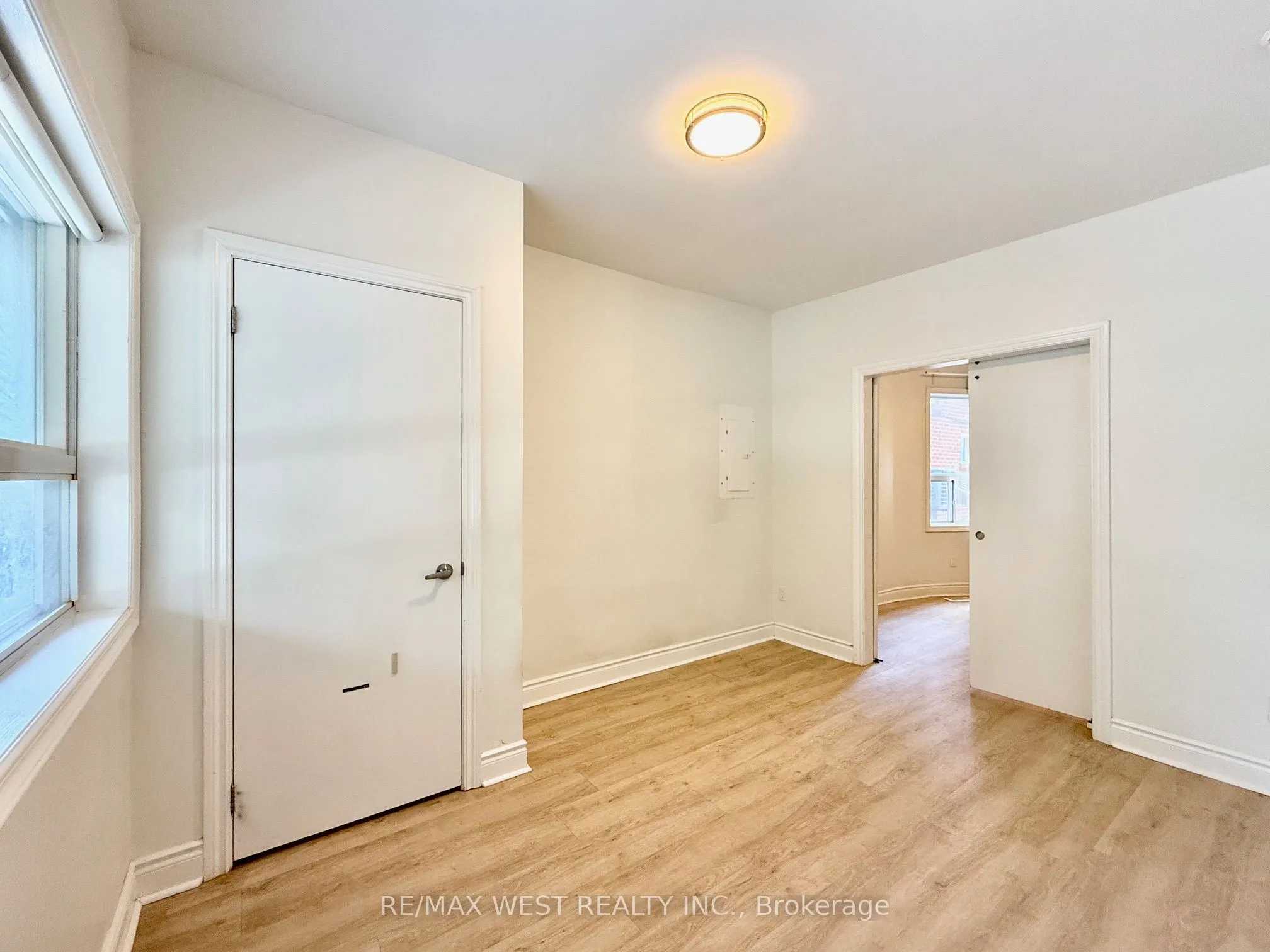 534 Gladstone Avenue, #Main
