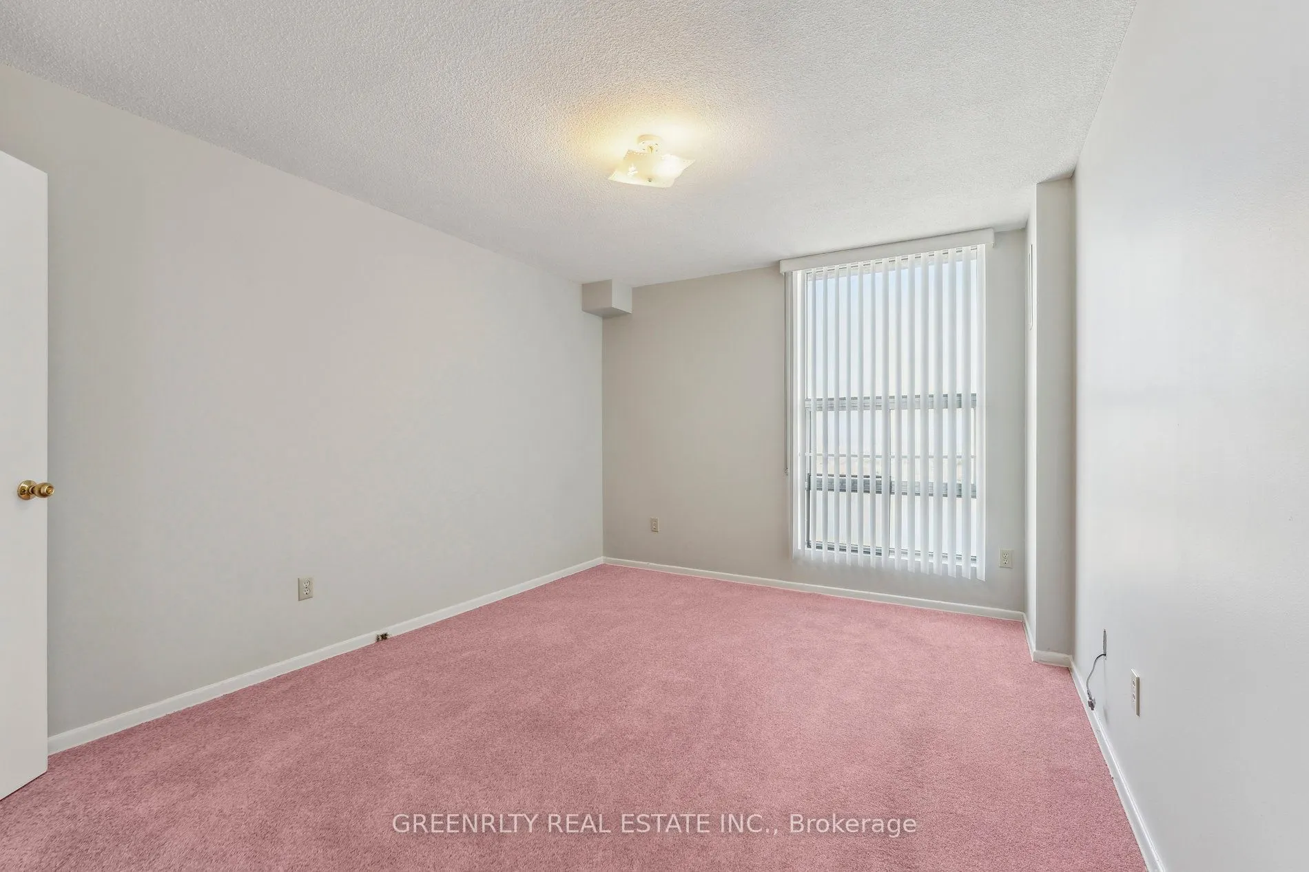 15 Kensington Road, #1903