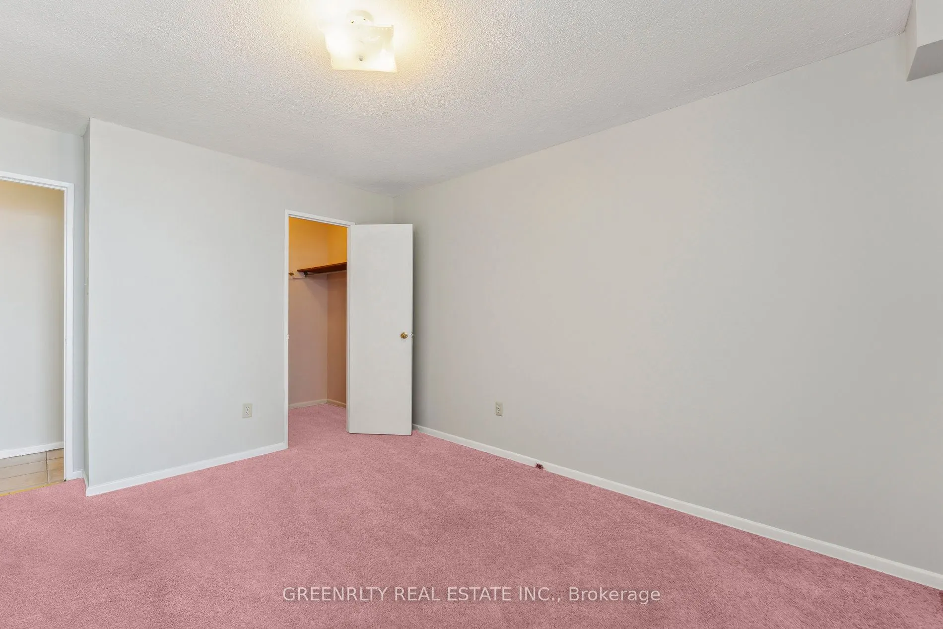 15 Kensington Road, #1903