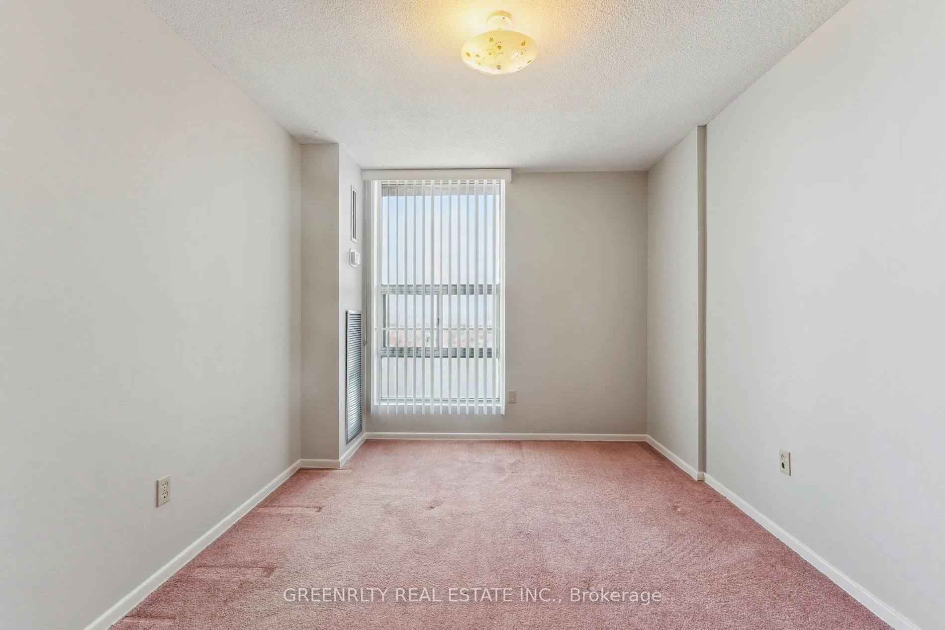 15 Kensington Road, #1903