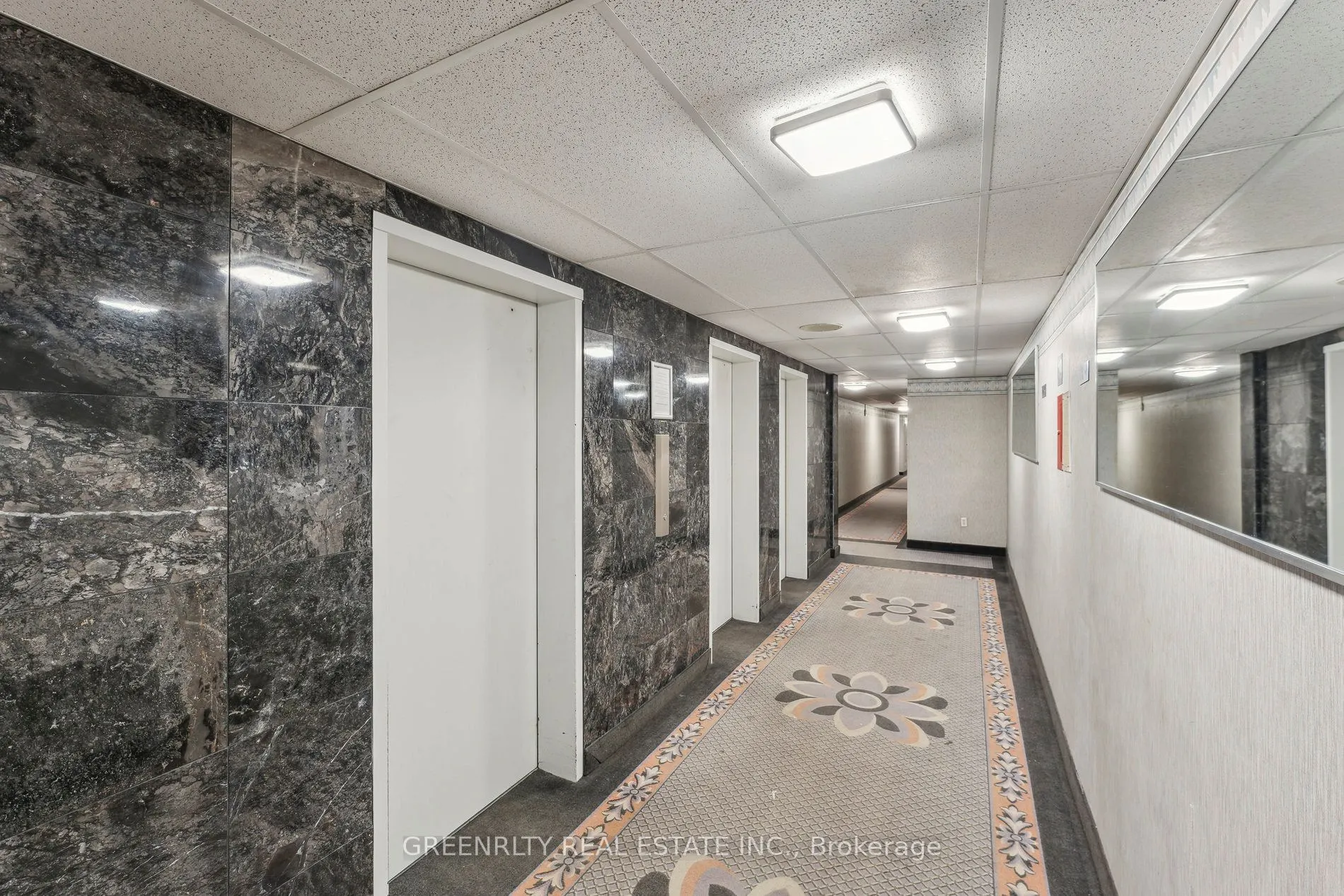 15 Kensington Road, #1903