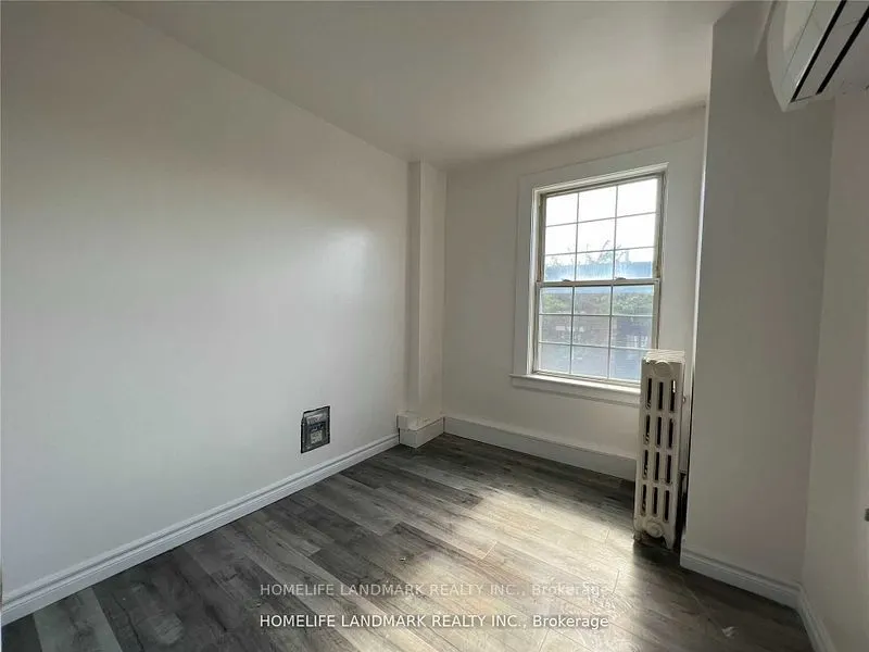 2400 Bloor Street W