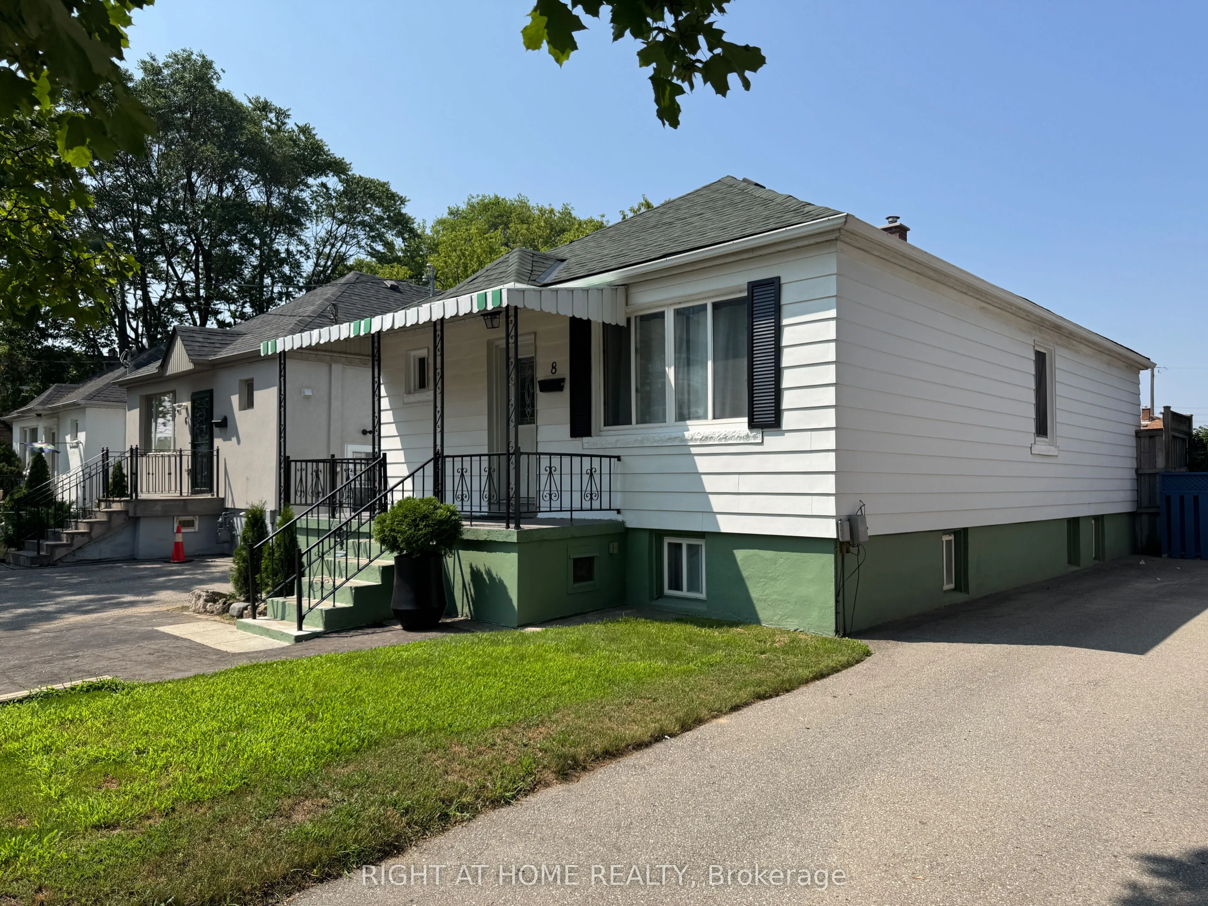 8 Culnan Avenue