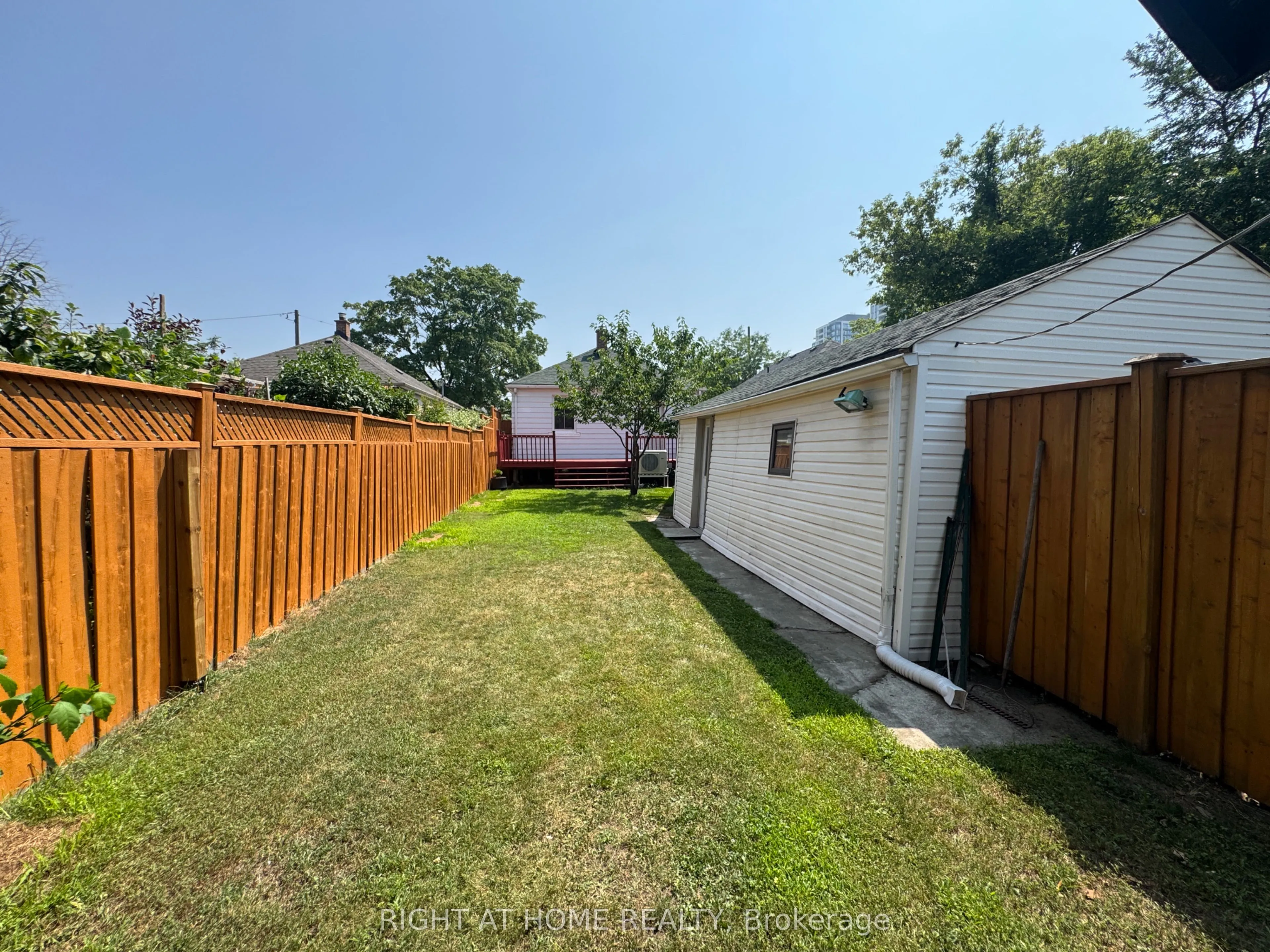 8 Culnan Avenue