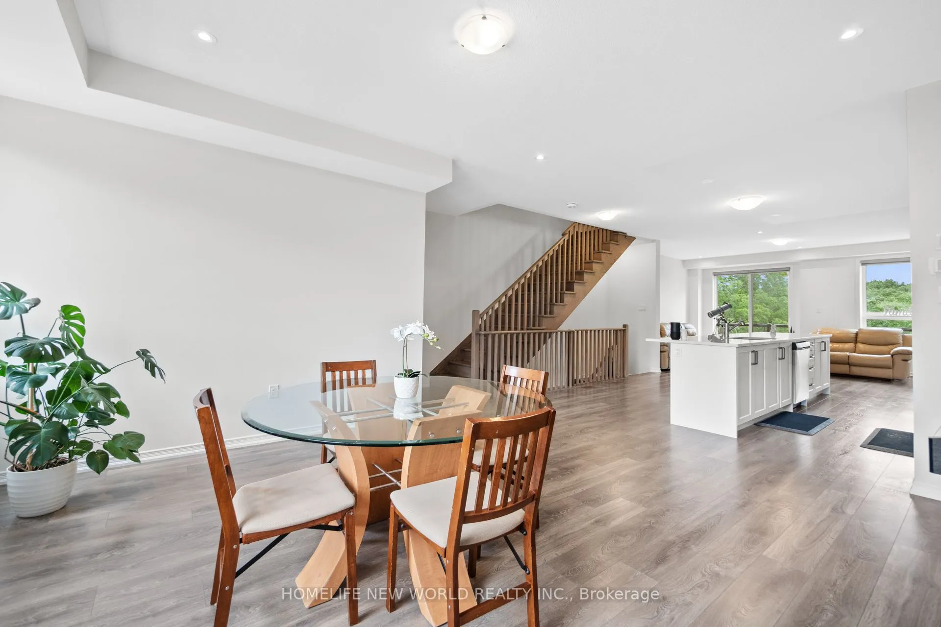 51 Woodstream Drive