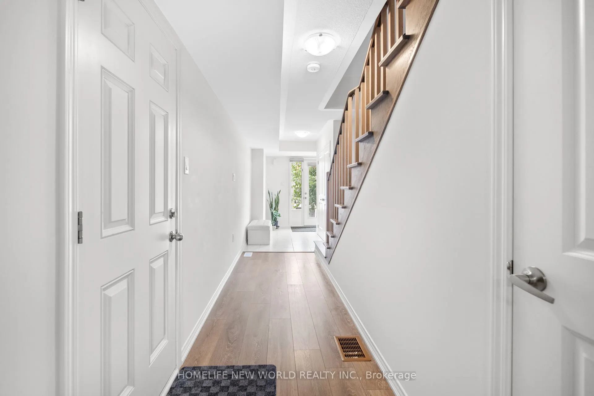 51 Woodstream Drive