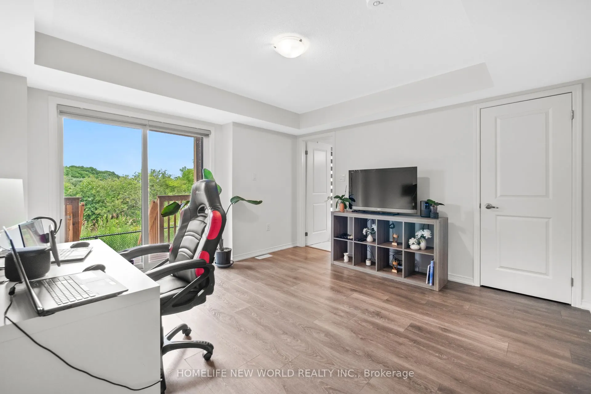 51 Woodstream Drive