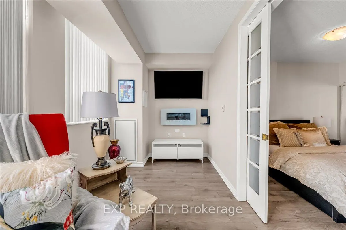 200 Burnhamthrope Road E, #607