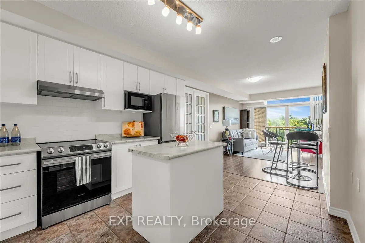 200 Burnhamthrope Road E, #607