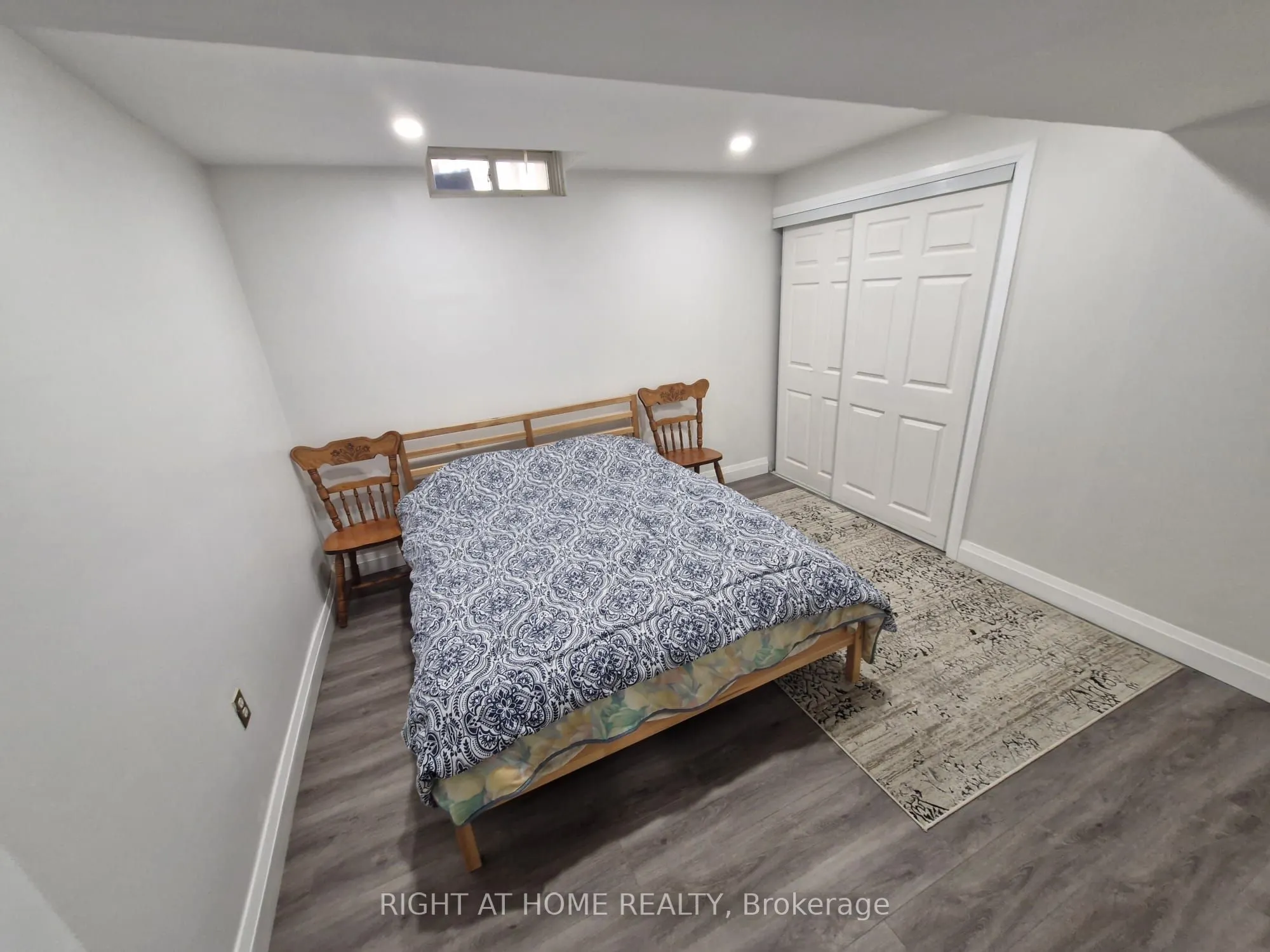 4469 Idlewilde Crescent