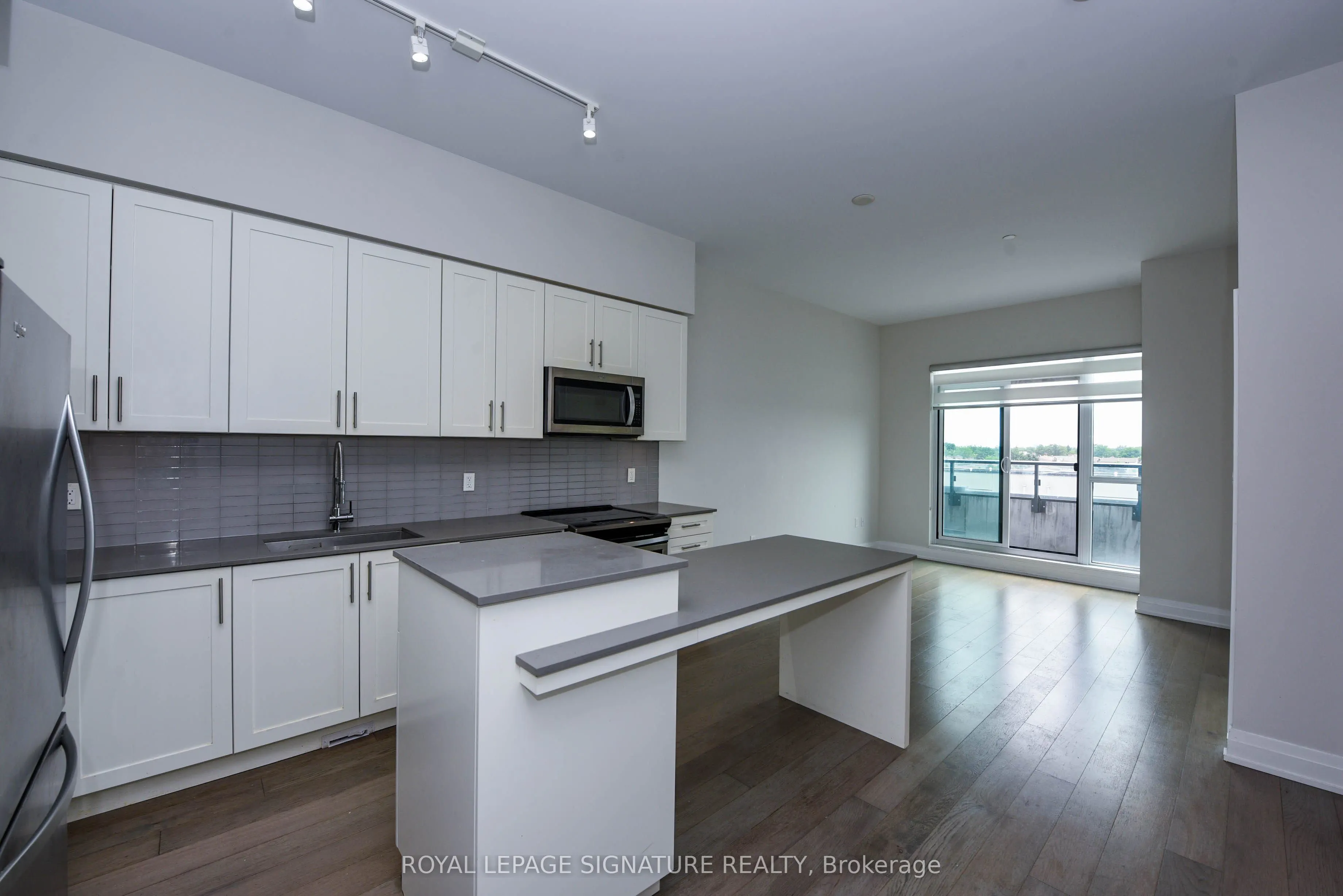 4085 Parkside Village Drive E, #526