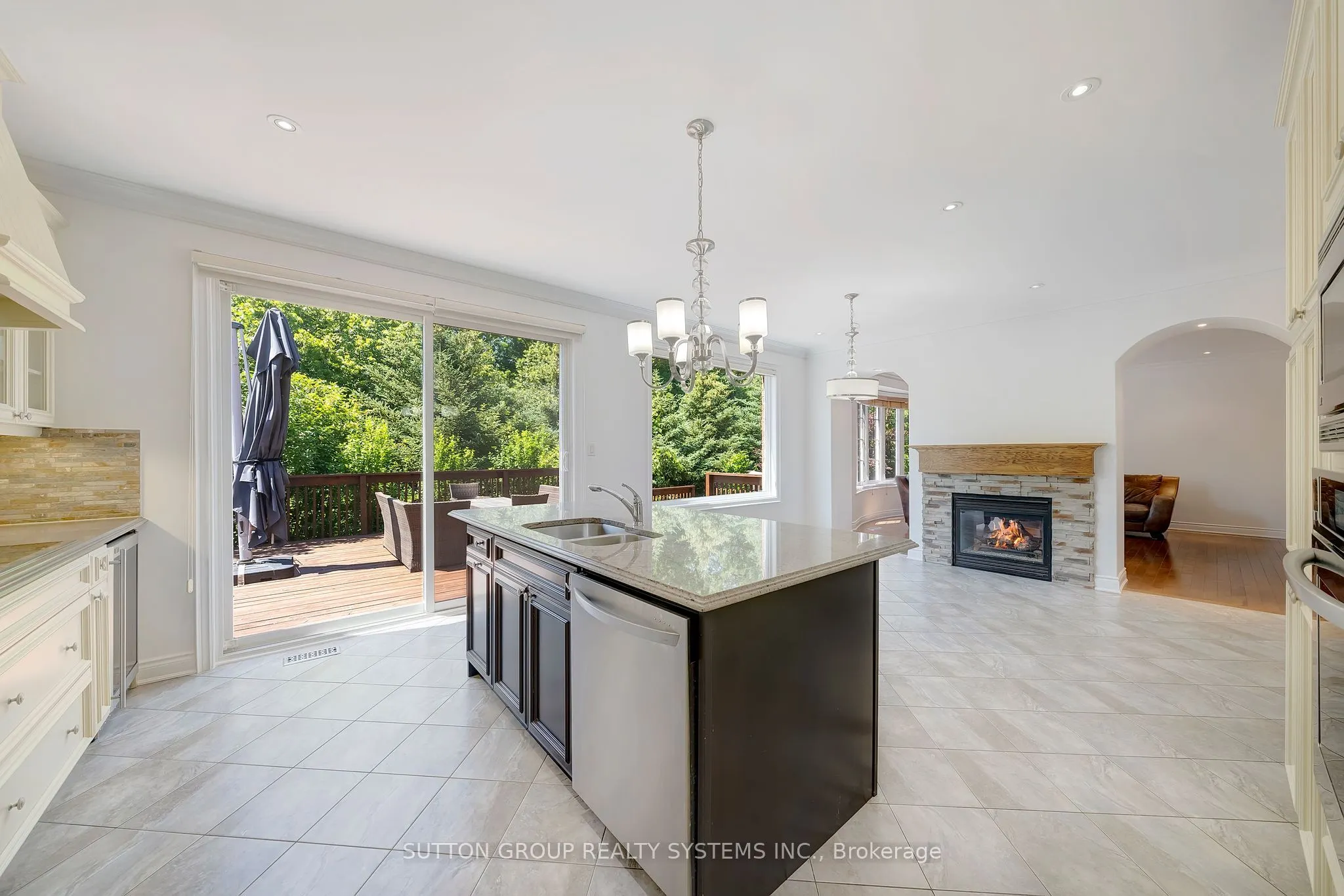 931 Syndenham Lane