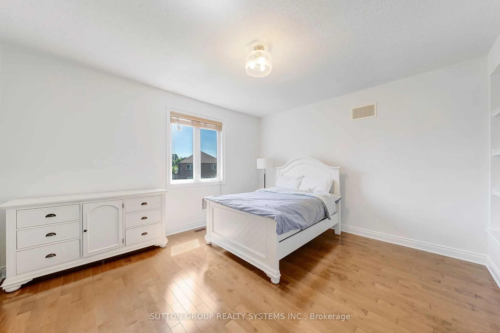 931 Syndenham Lane