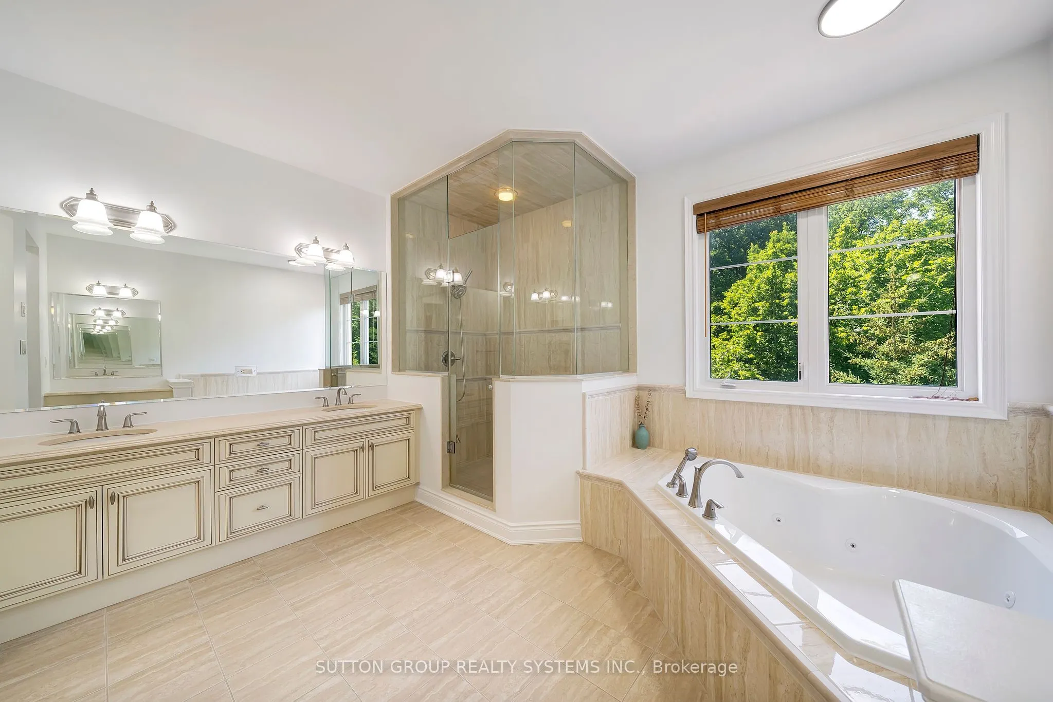 931 Syndenham Lane