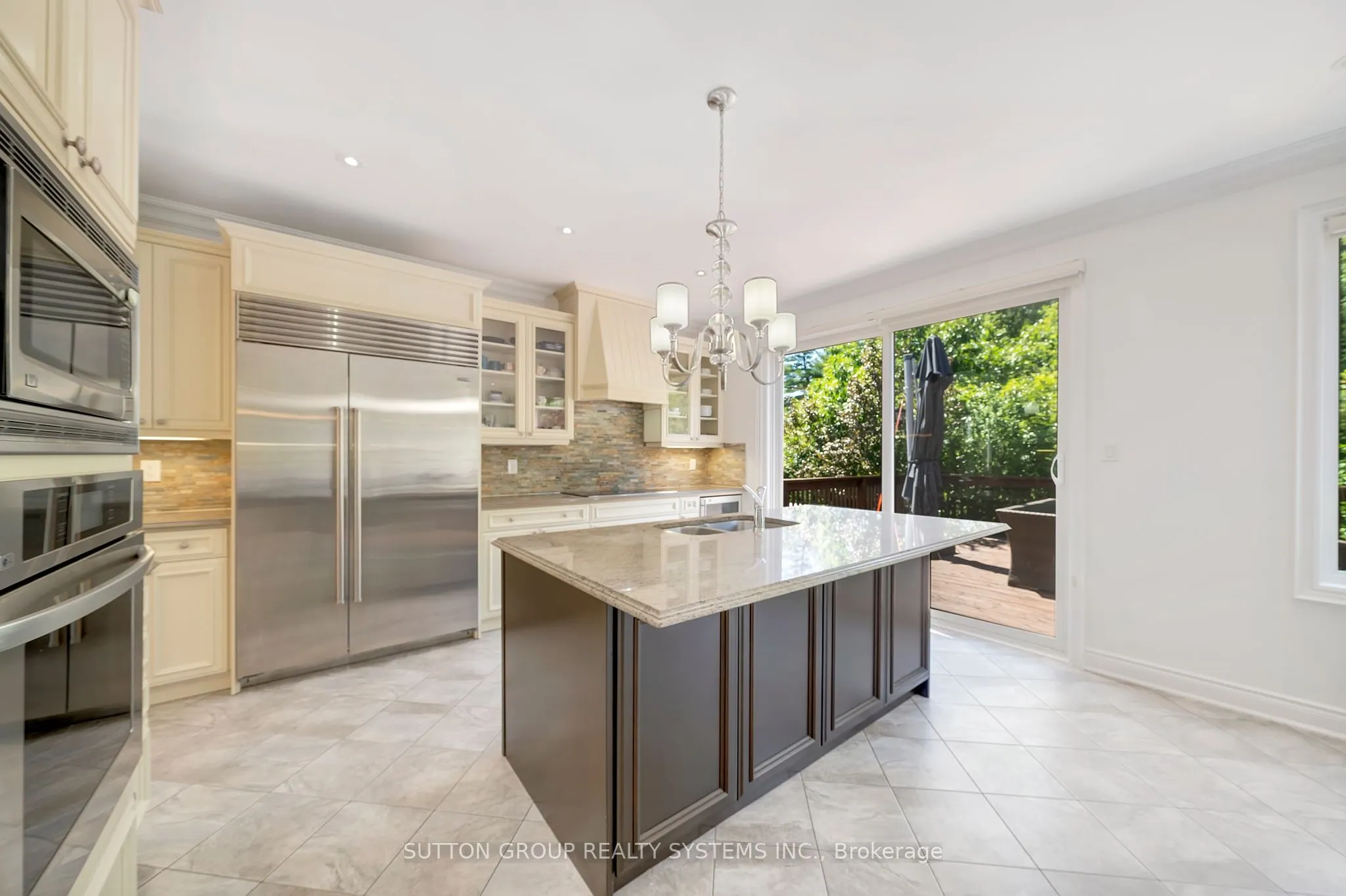 931 Syndenham Lane