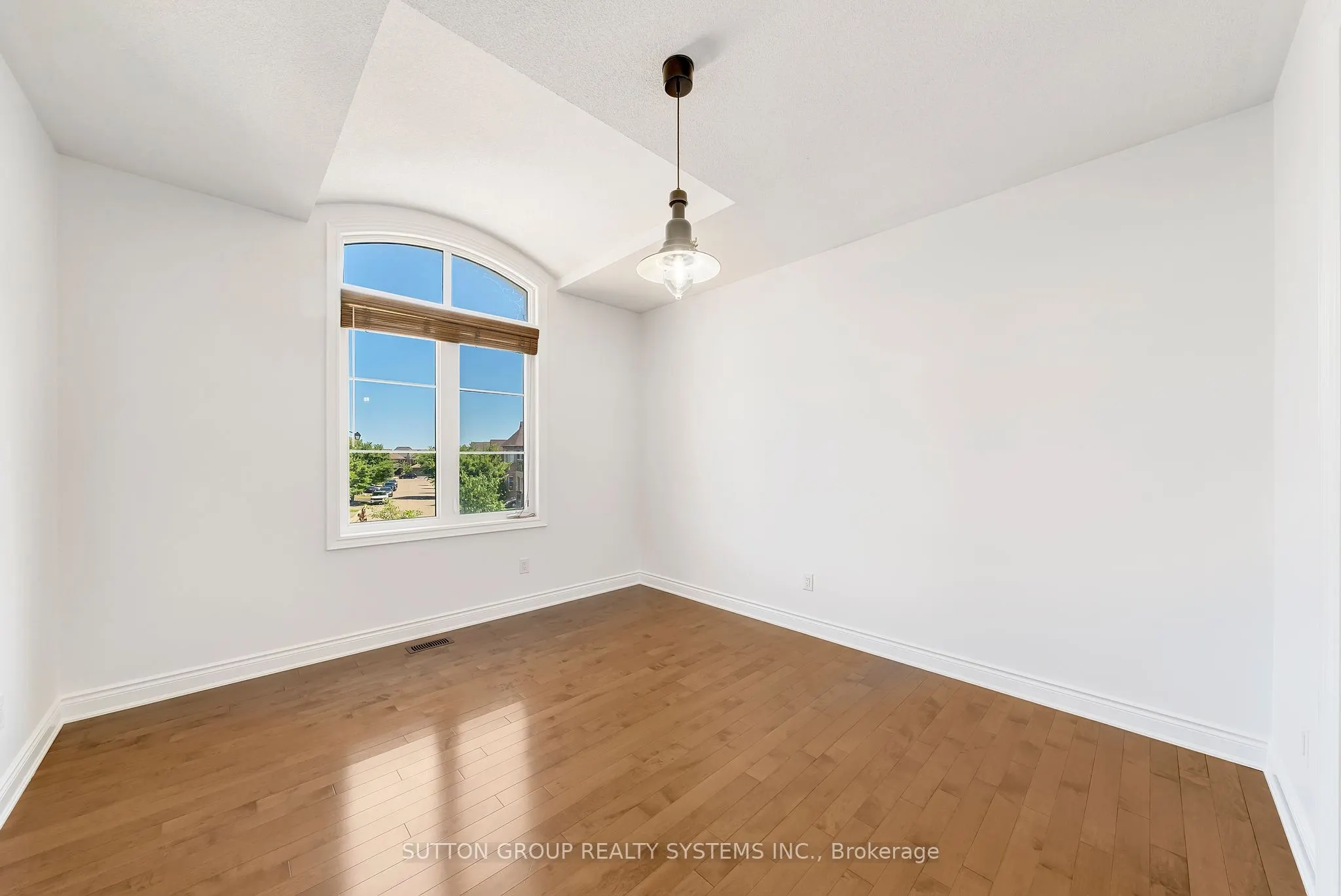 931 Syndenham Lane