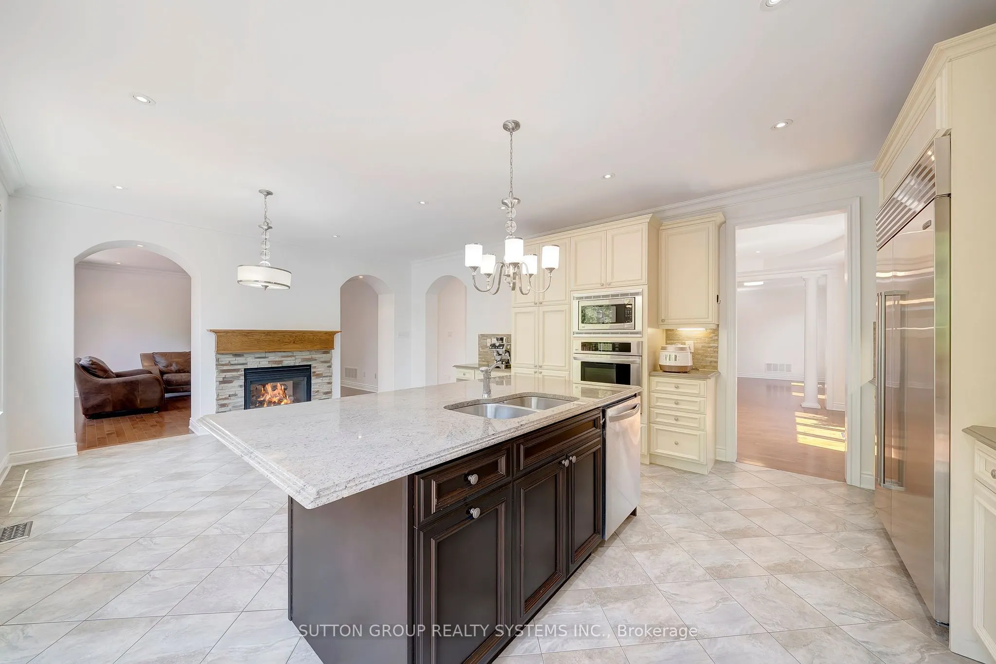 931 Syndenham Lane