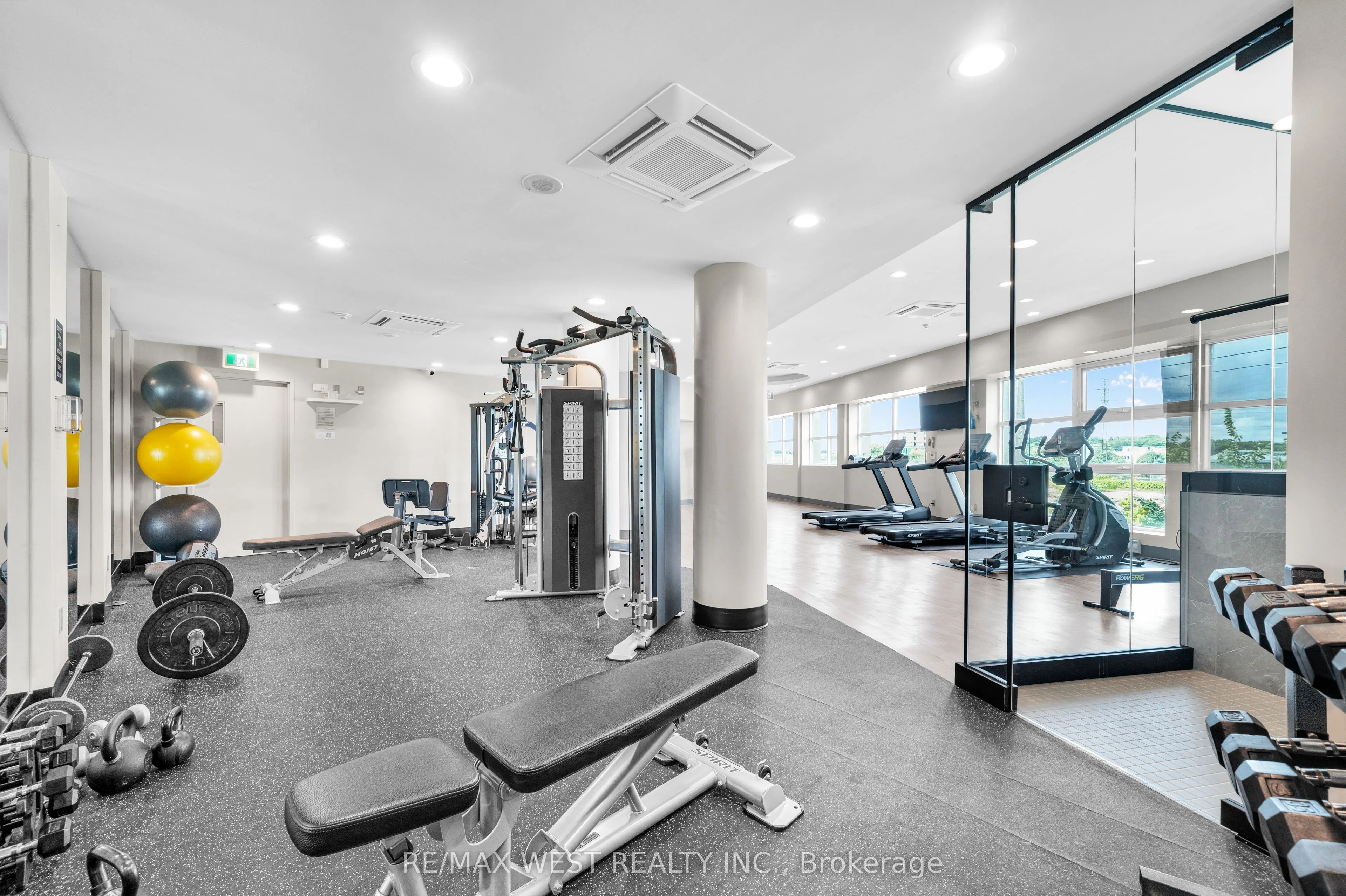 2067 Lake Shore Boulevard W, #202