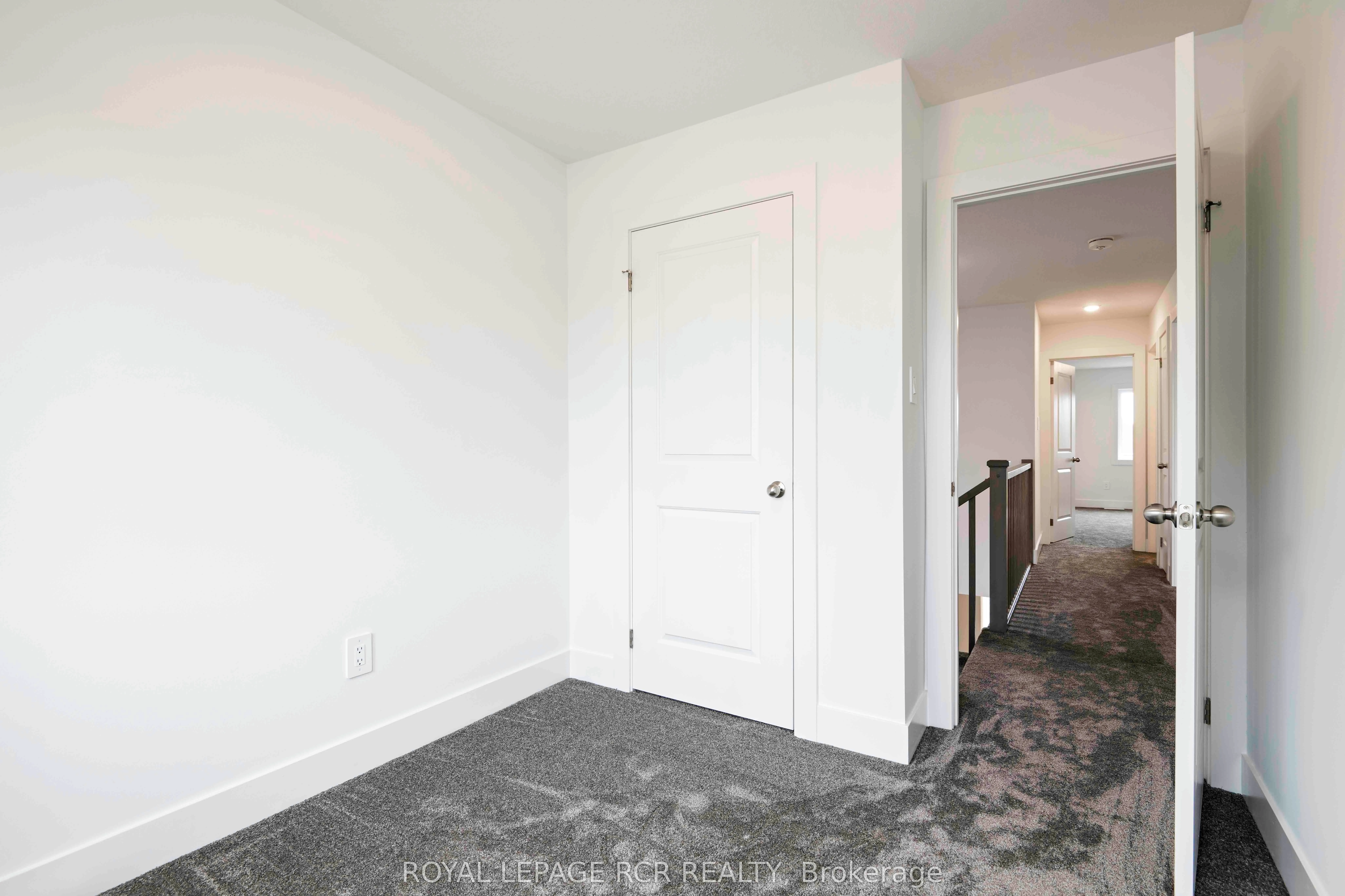 690 Broadway, #28
