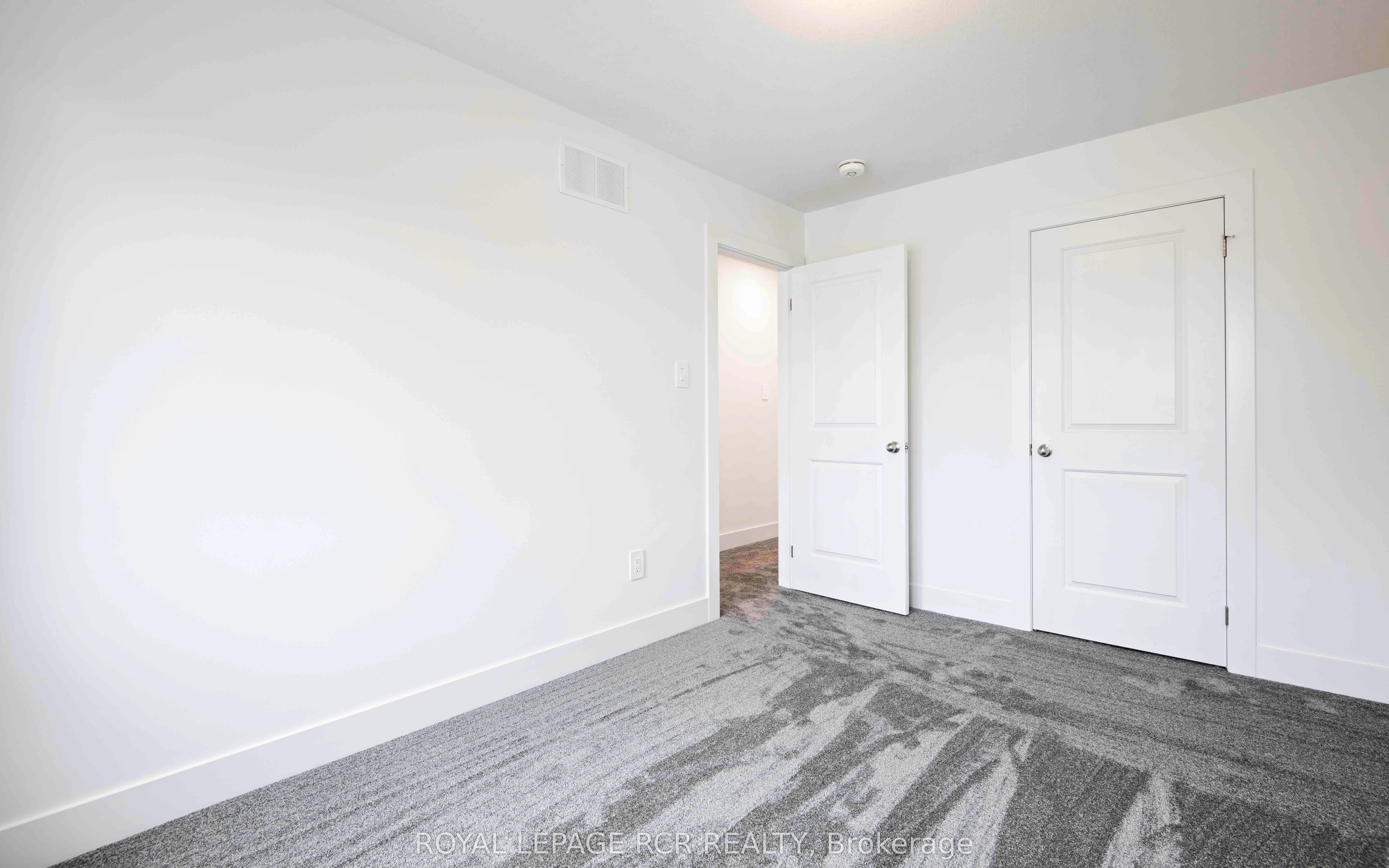 690 Broadway, #28