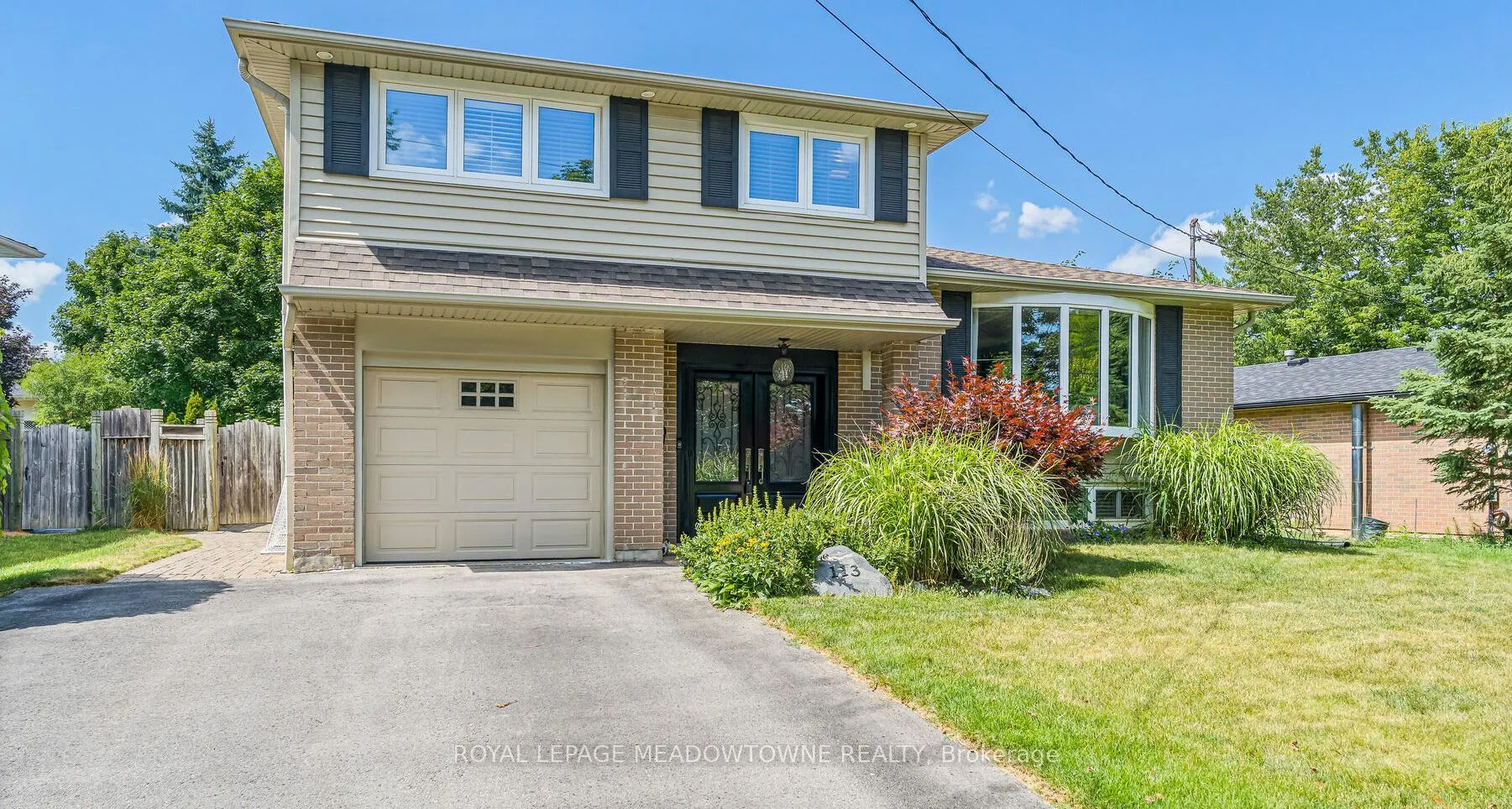 113 Irwin Crescent