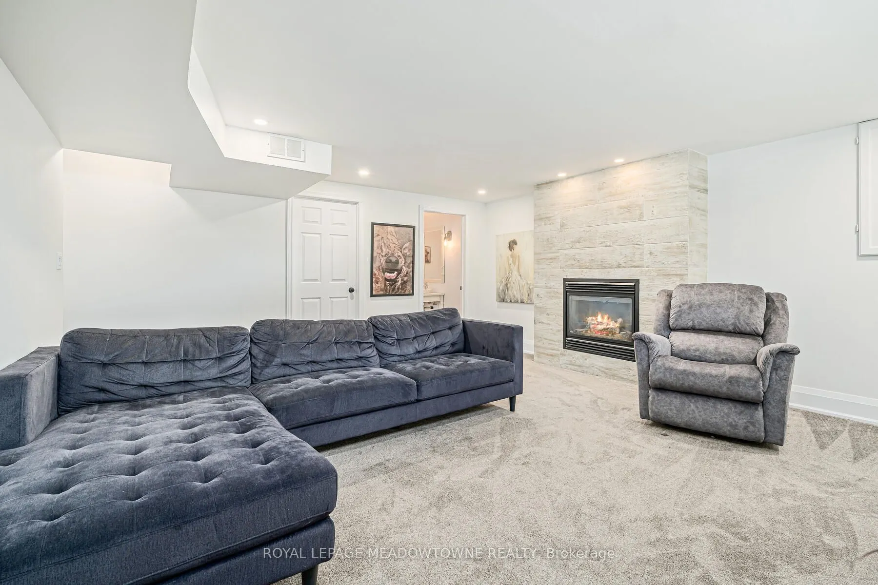 113 Irwin Crescent