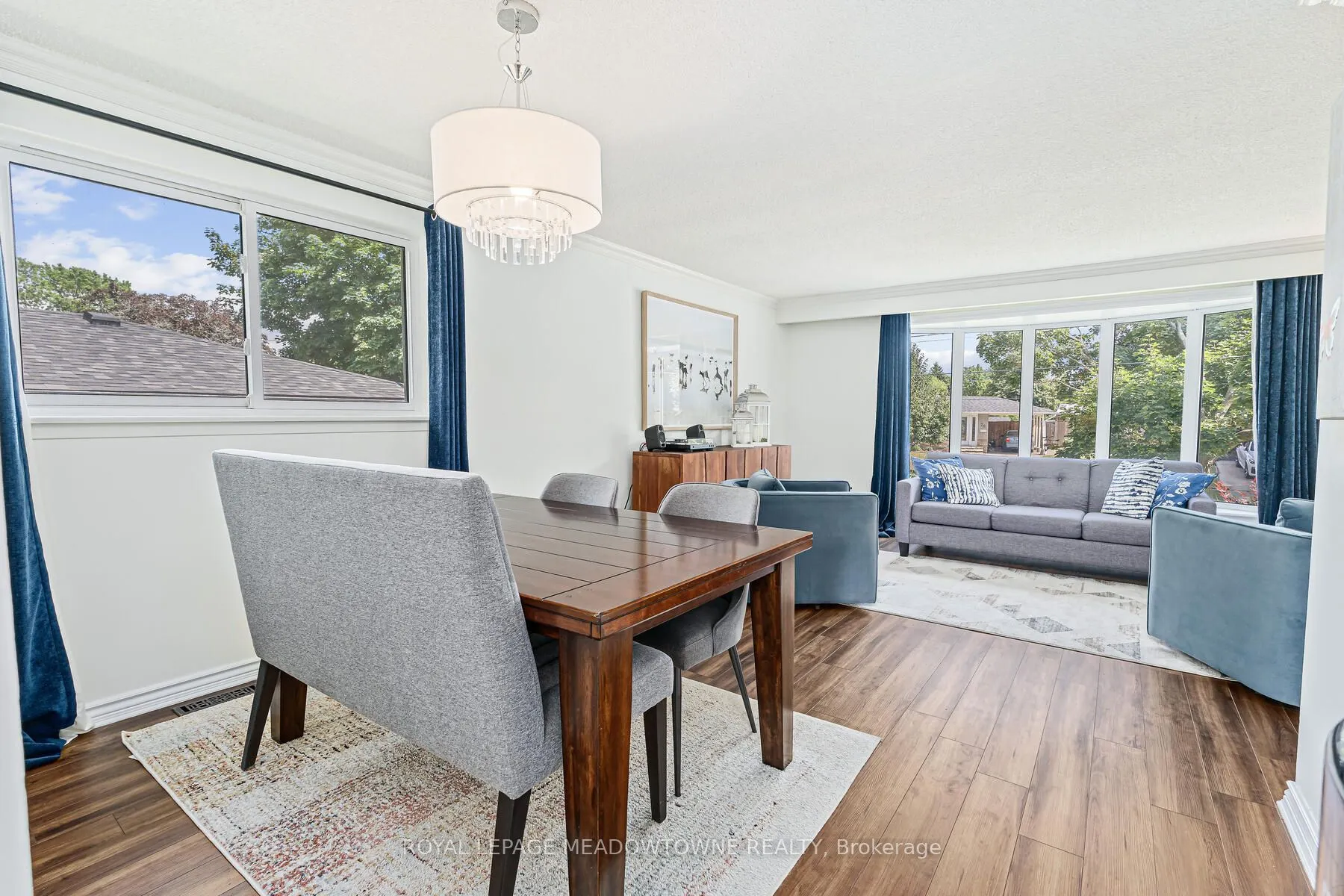 113 Irwin Crescent