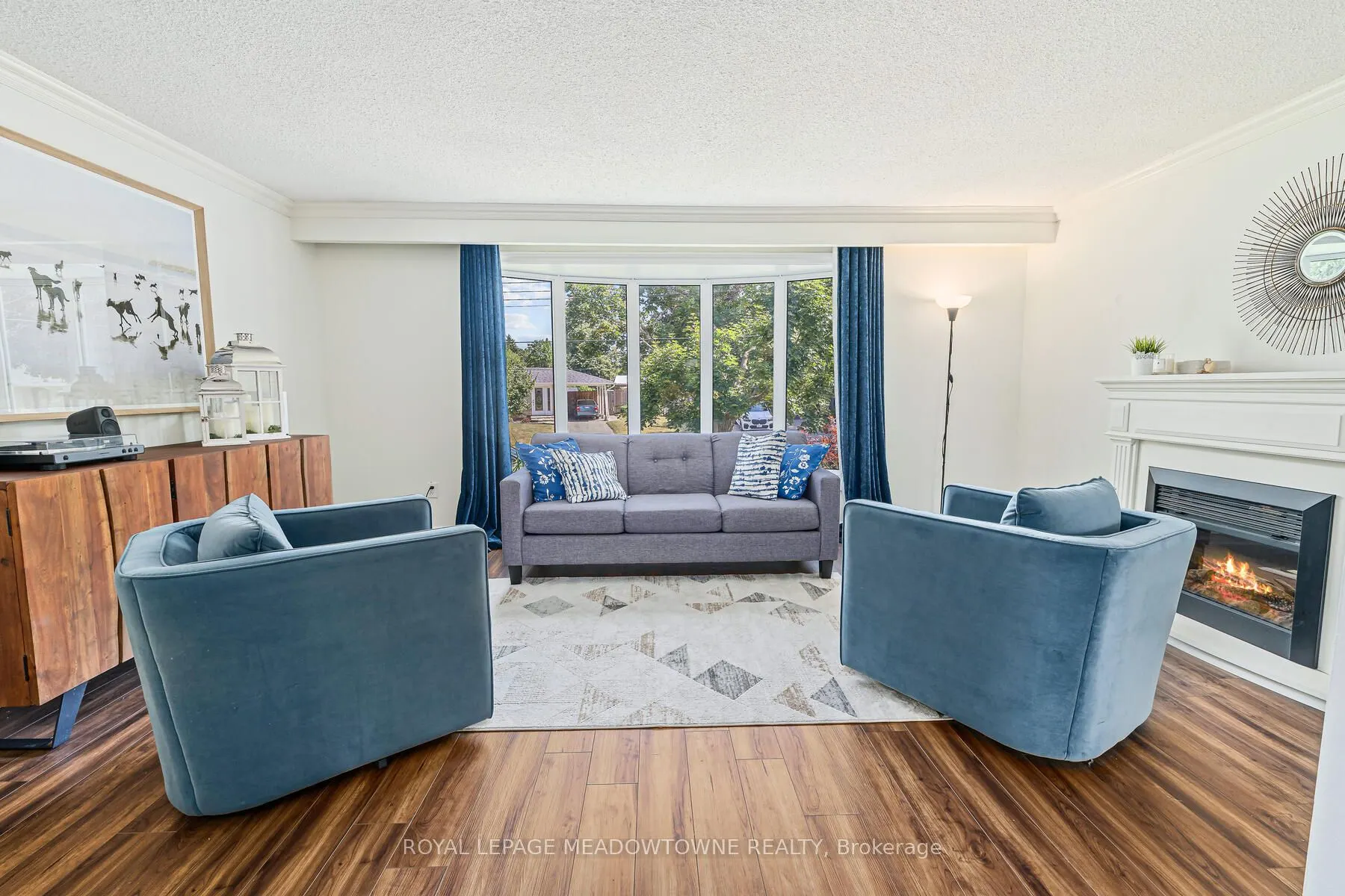 113 Irwin Crescent