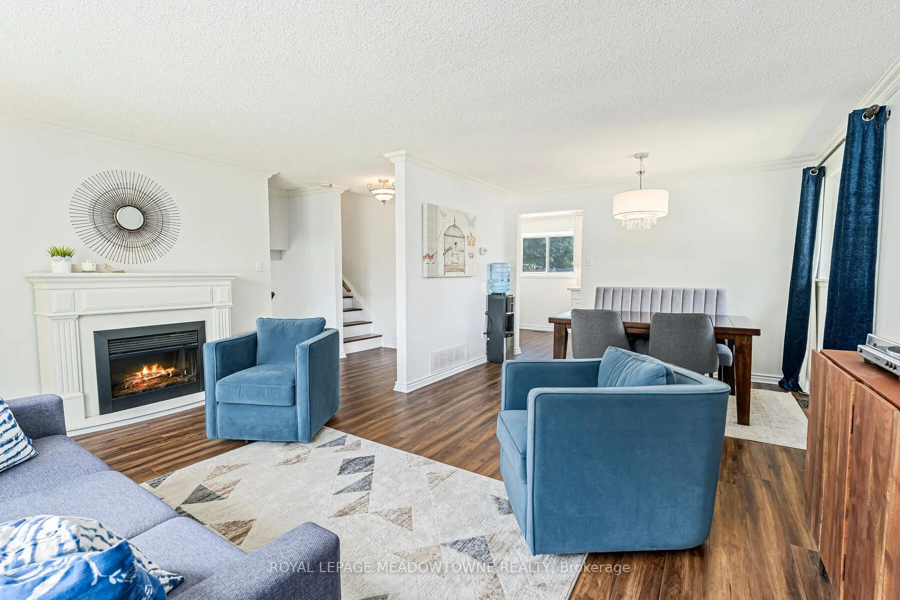 113 Irwin Crescent
