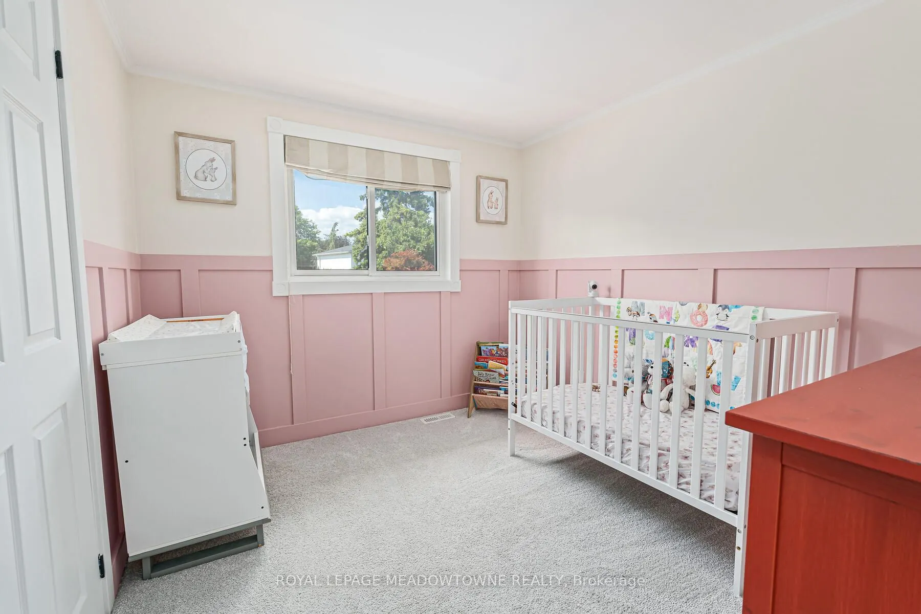 113 Irwin Crescent