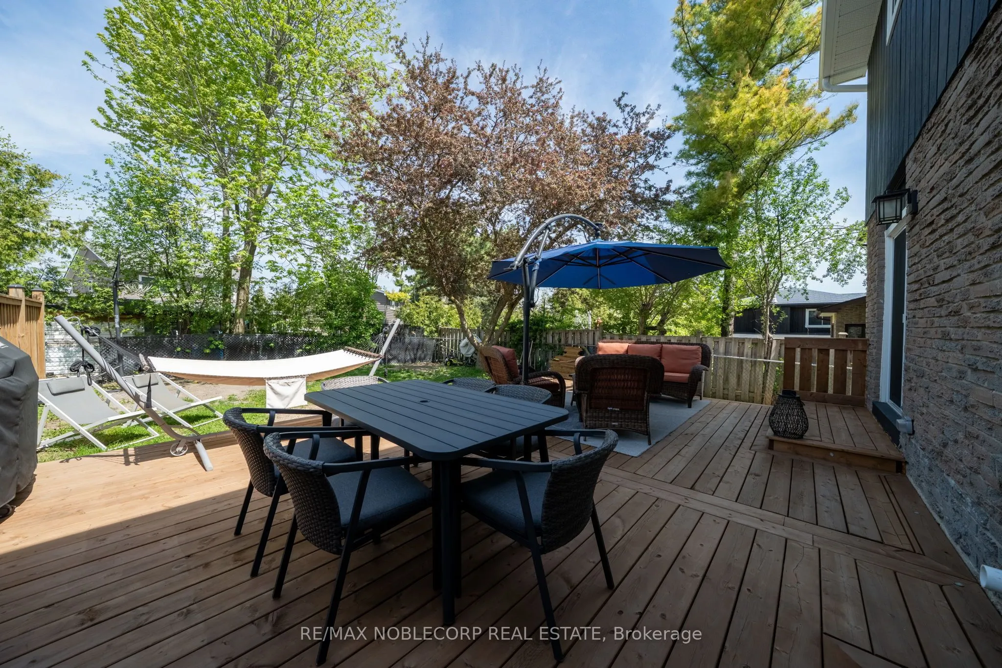 199 Ellwood Drive W