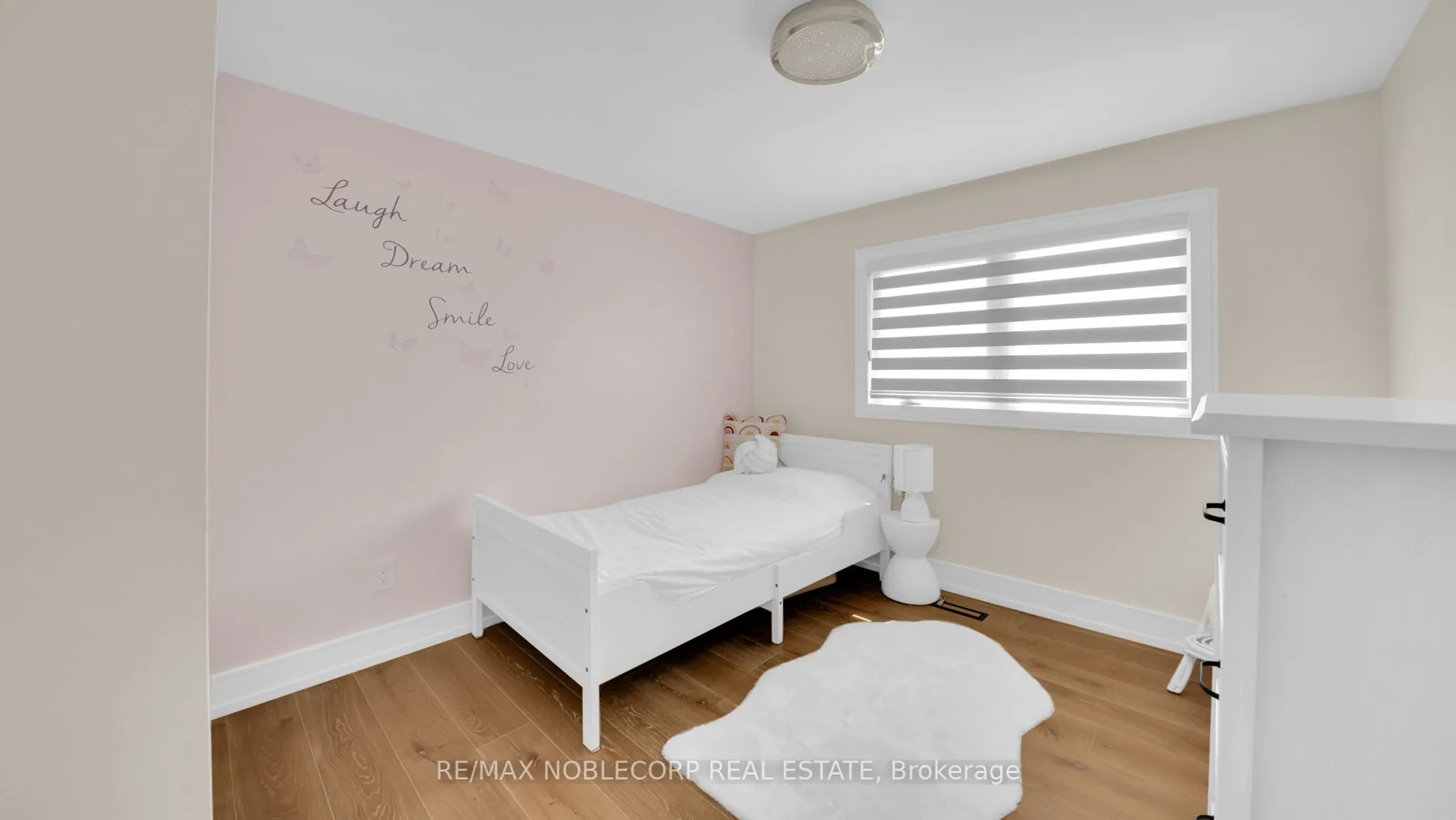 199 Ellwood Drive W