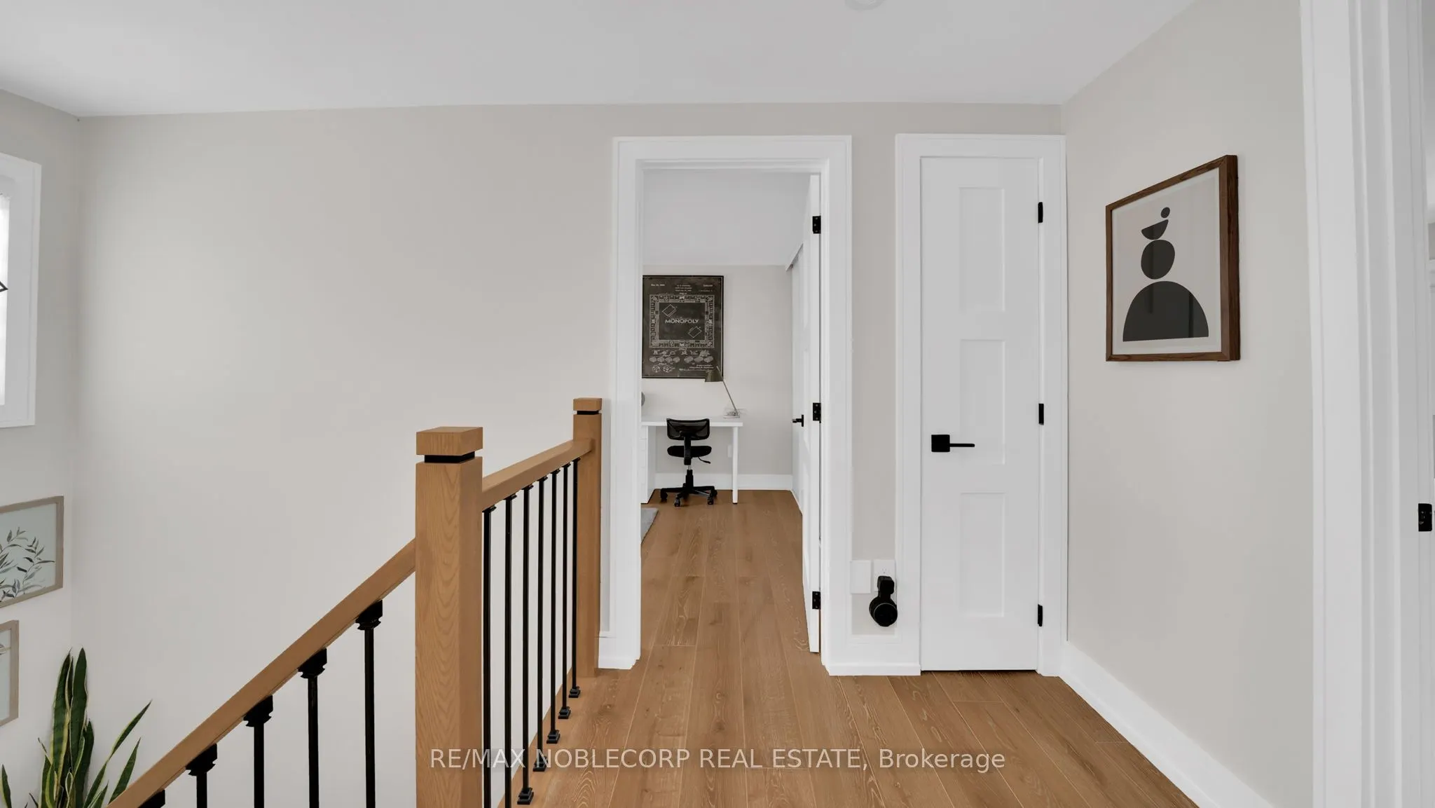 199 Ellwood Drive W